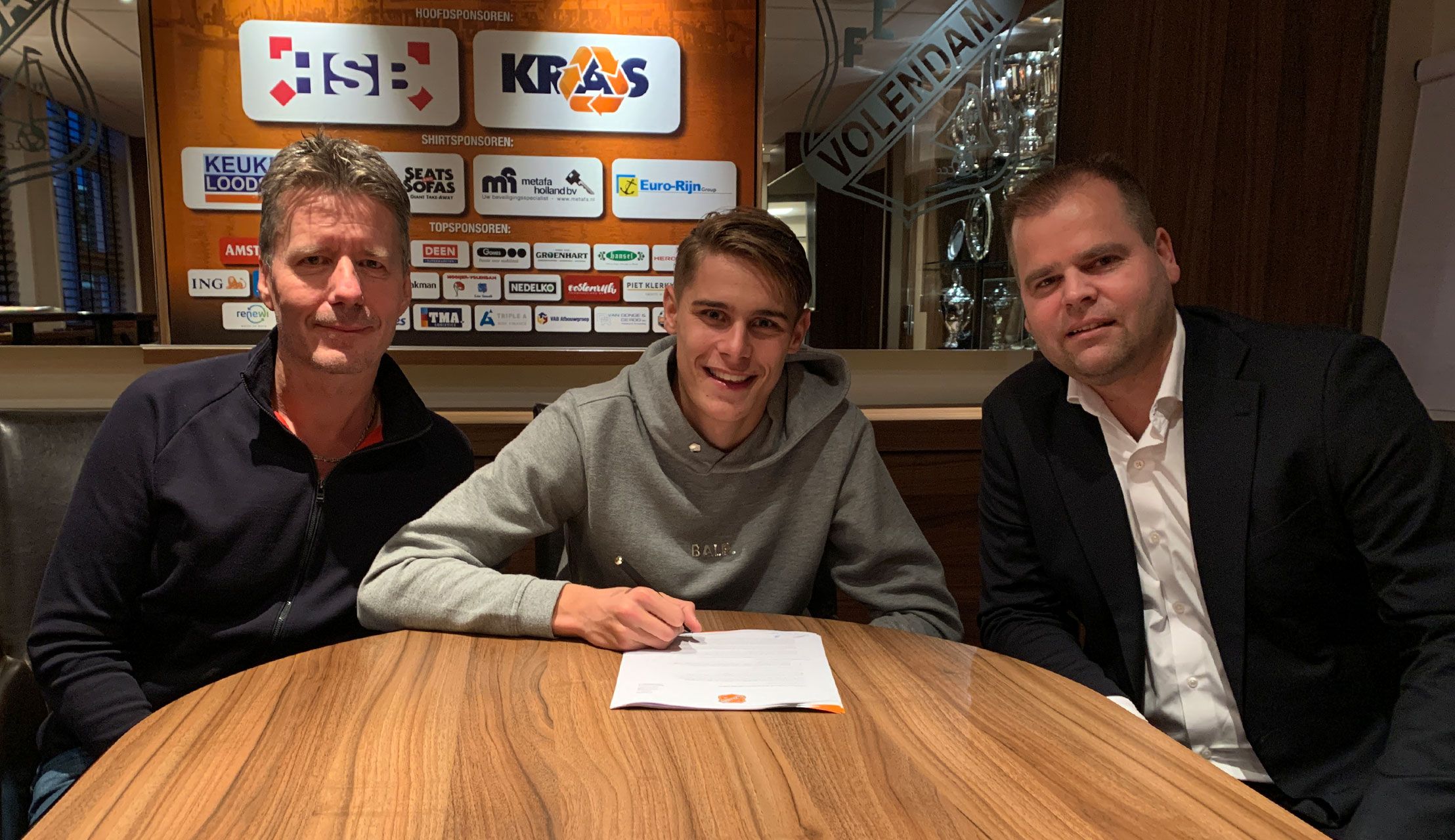 FC Volendam verlengt met Micky van de Ven