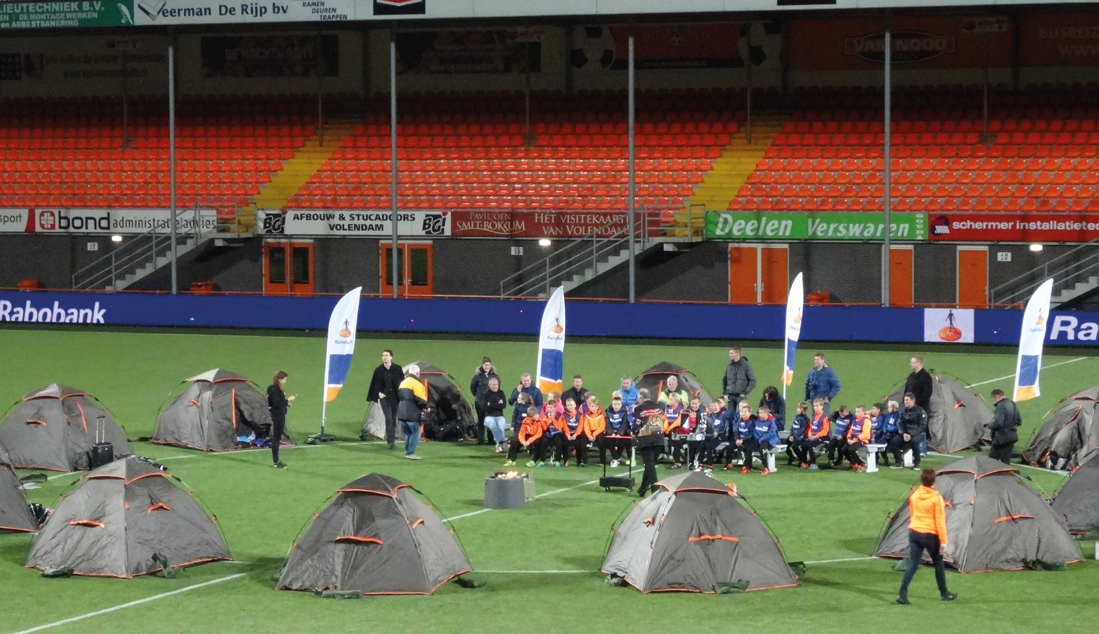 Slaapt jouw team straks op de middenstip van FC Volendam?