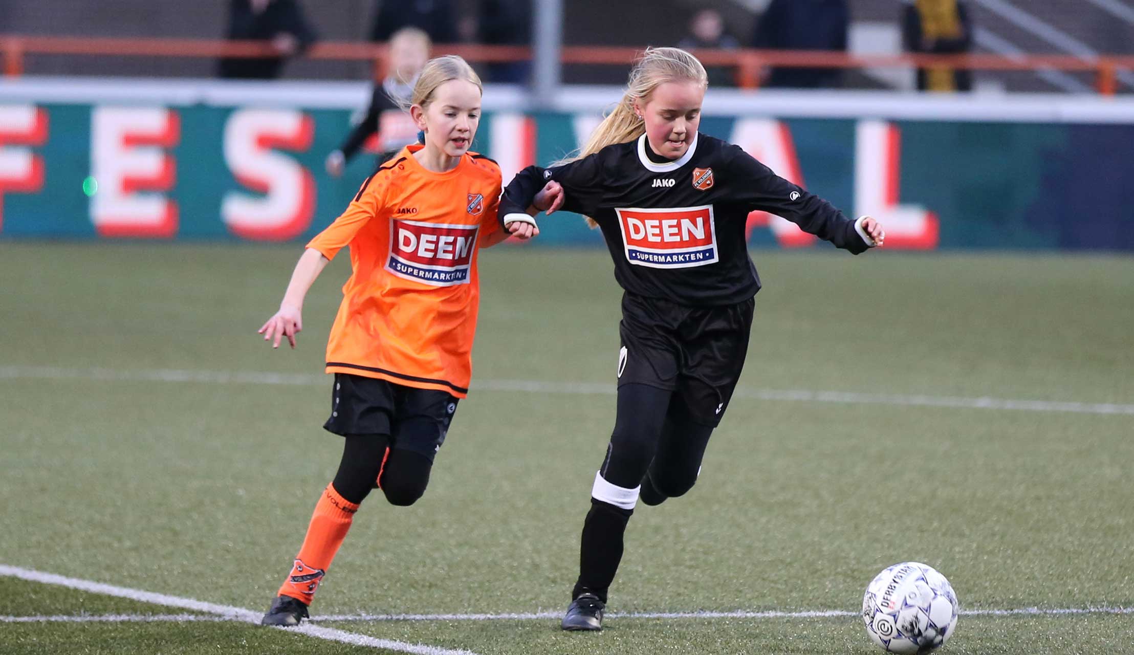 Deen Cup: Meiden SV Marken en jongens RKAV Volendam door naar de finale!