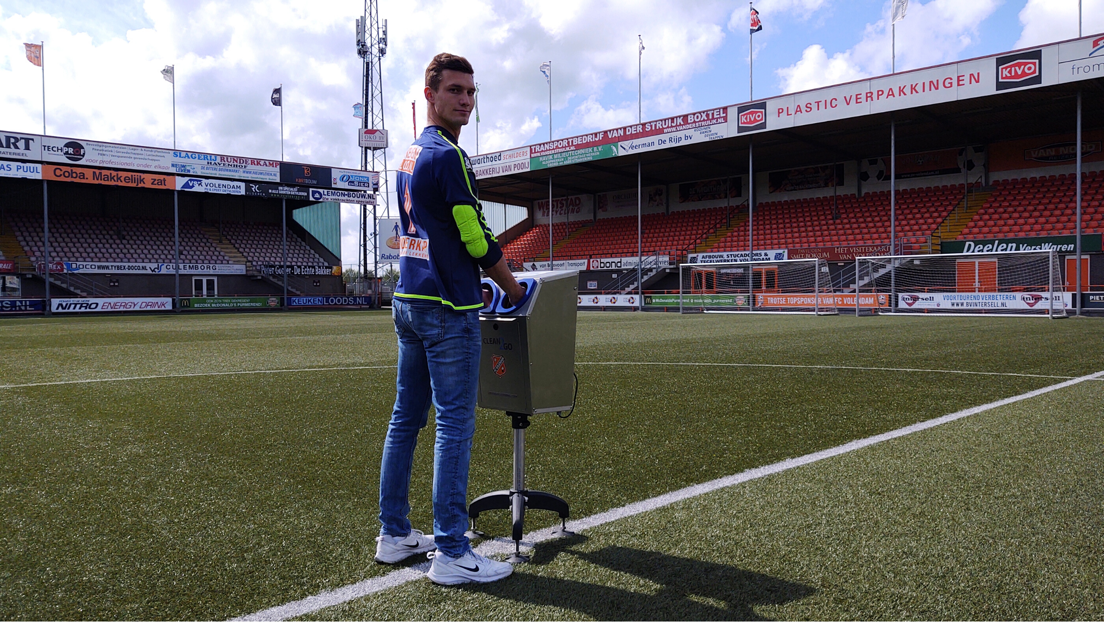 Kras Stadion krijgt Clean2Go; contactloos desinfecteren