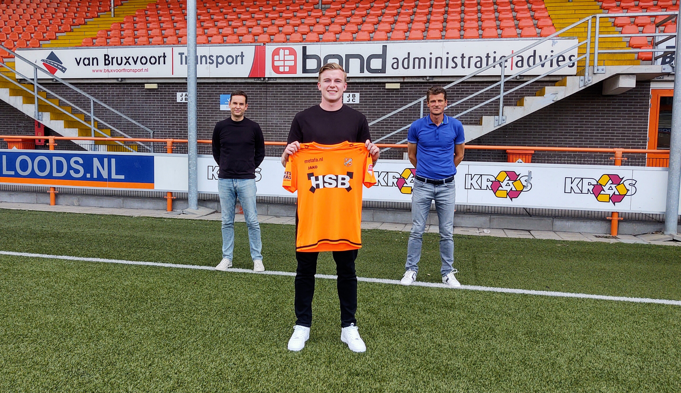 Derry John Murkin bekroont jaar van doorbraak met nieuw contract