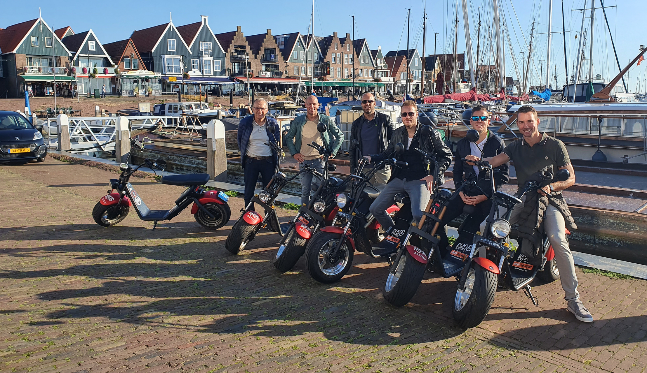 Commercieel team zet stip aan horizon tijdens groepsessie