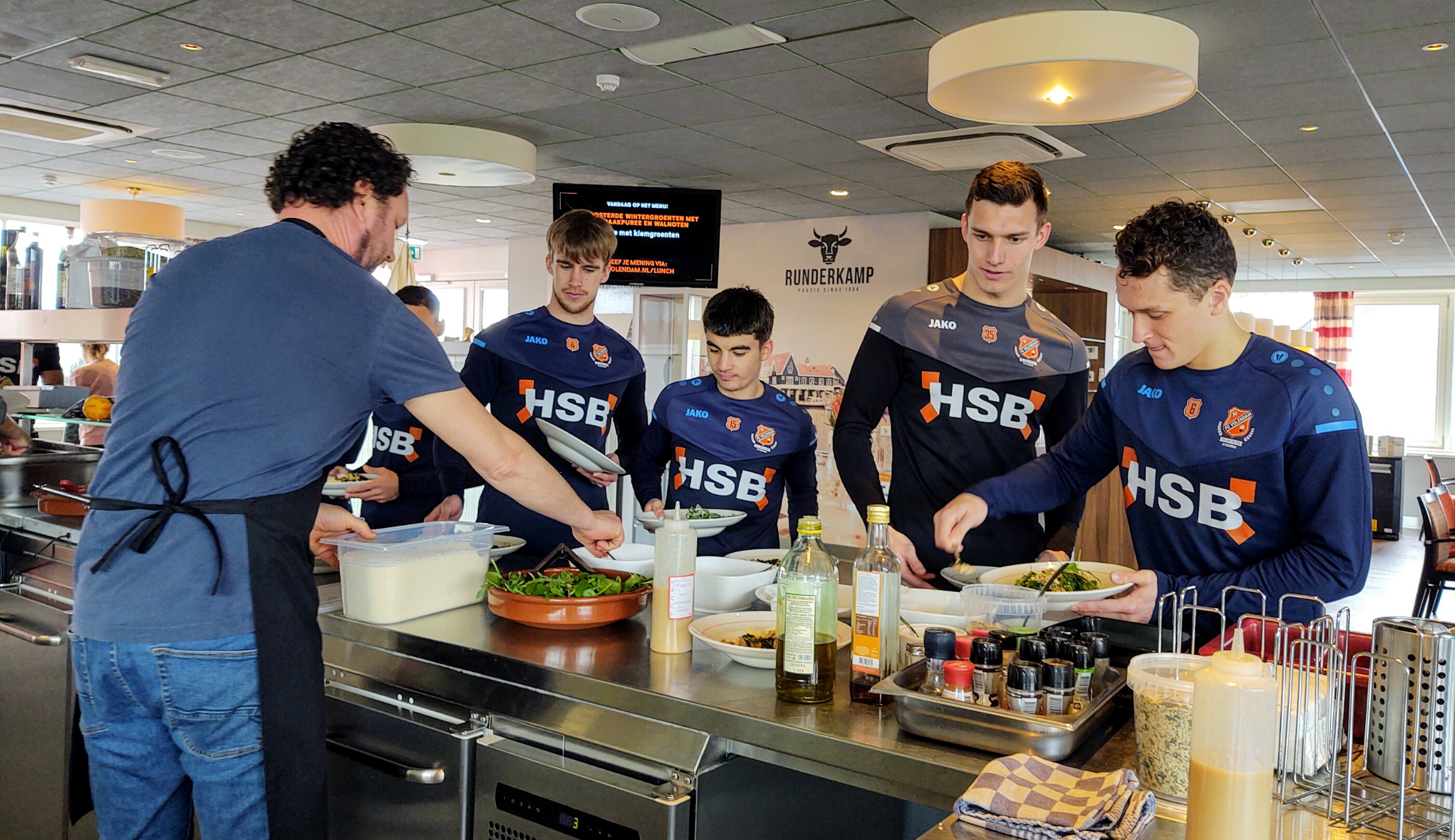 FC Volendam stapt met eigen kok over op plantaardige voeding
