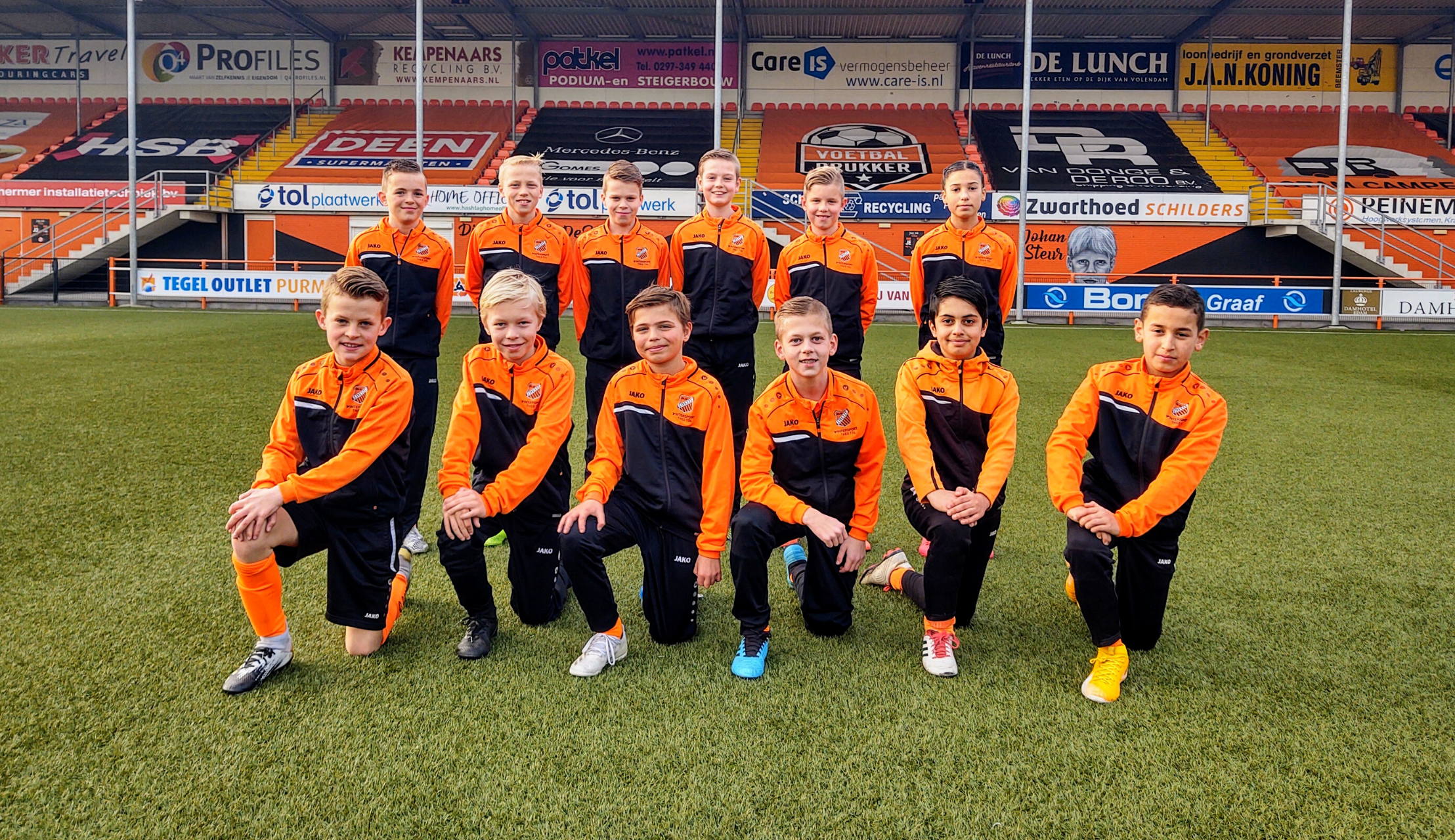 8 spelers van RKAV Volendam naar FC Volendam O12; eerste tastbare succes Voetbal Volendam