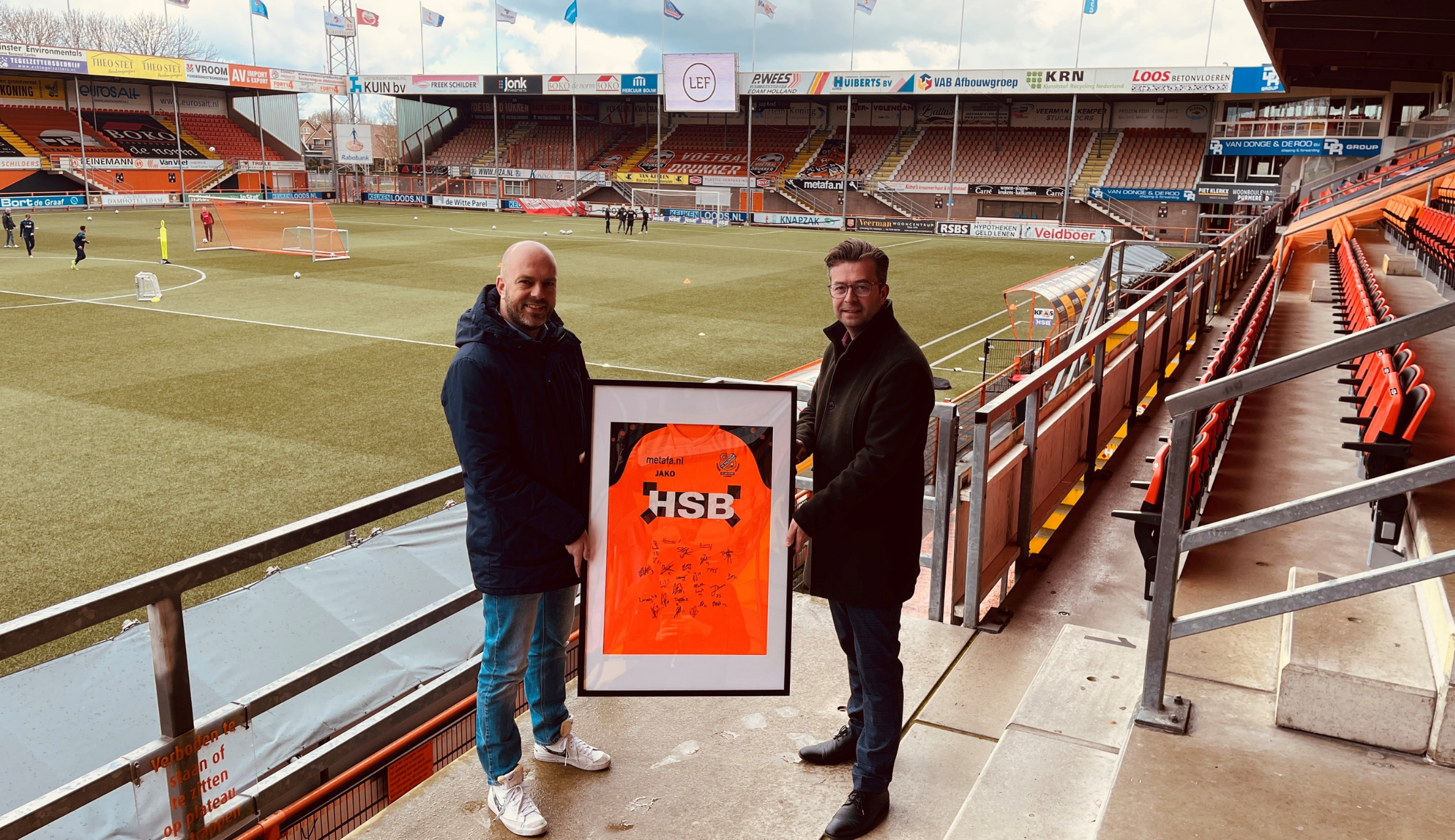 LEF en FC Volendam gaan samenwerken; bubbelvoetbal als aftrap