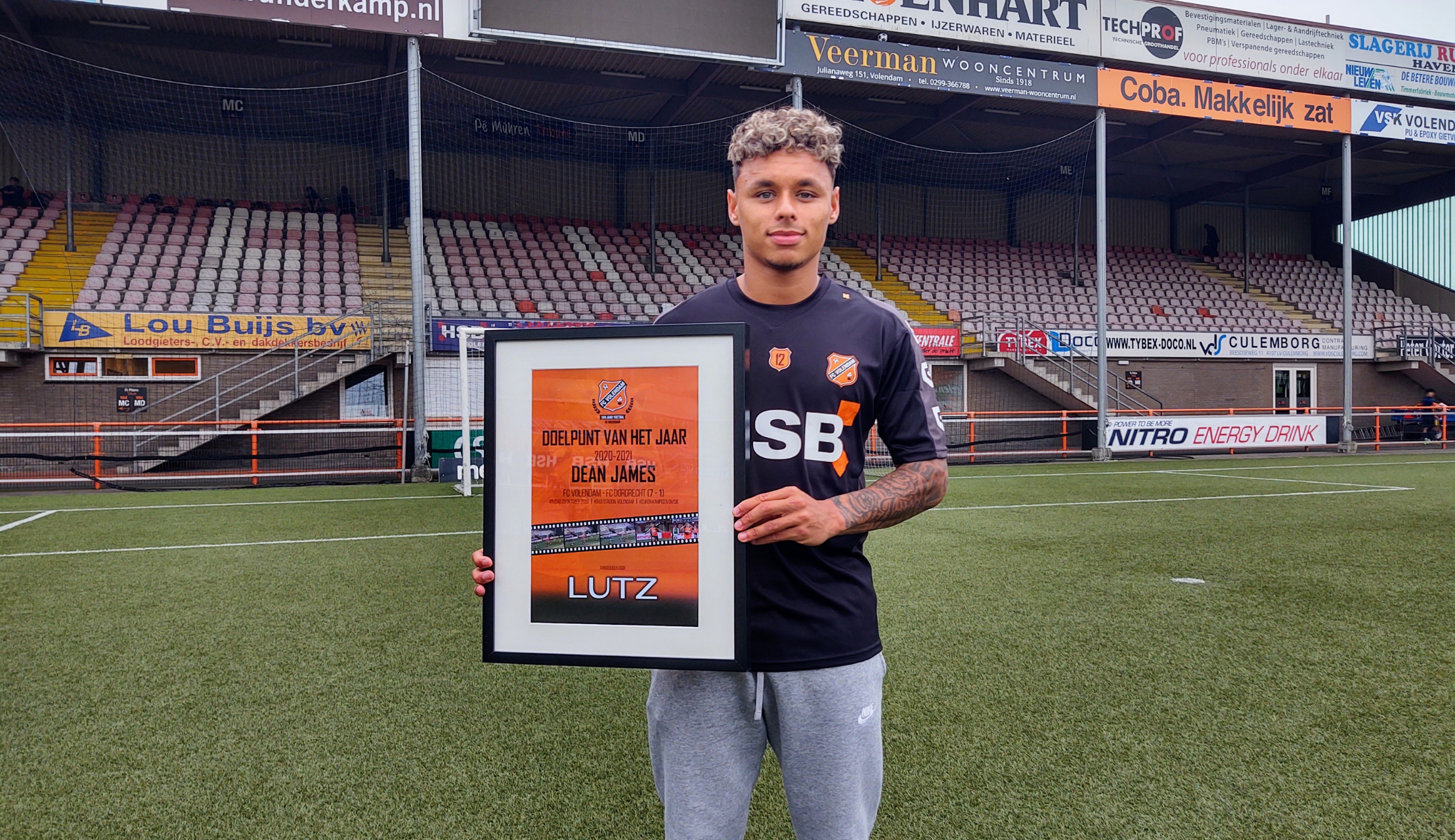 LUTZ Doelpunt van het jaar 20-21 | Dean James schittert bij debuut