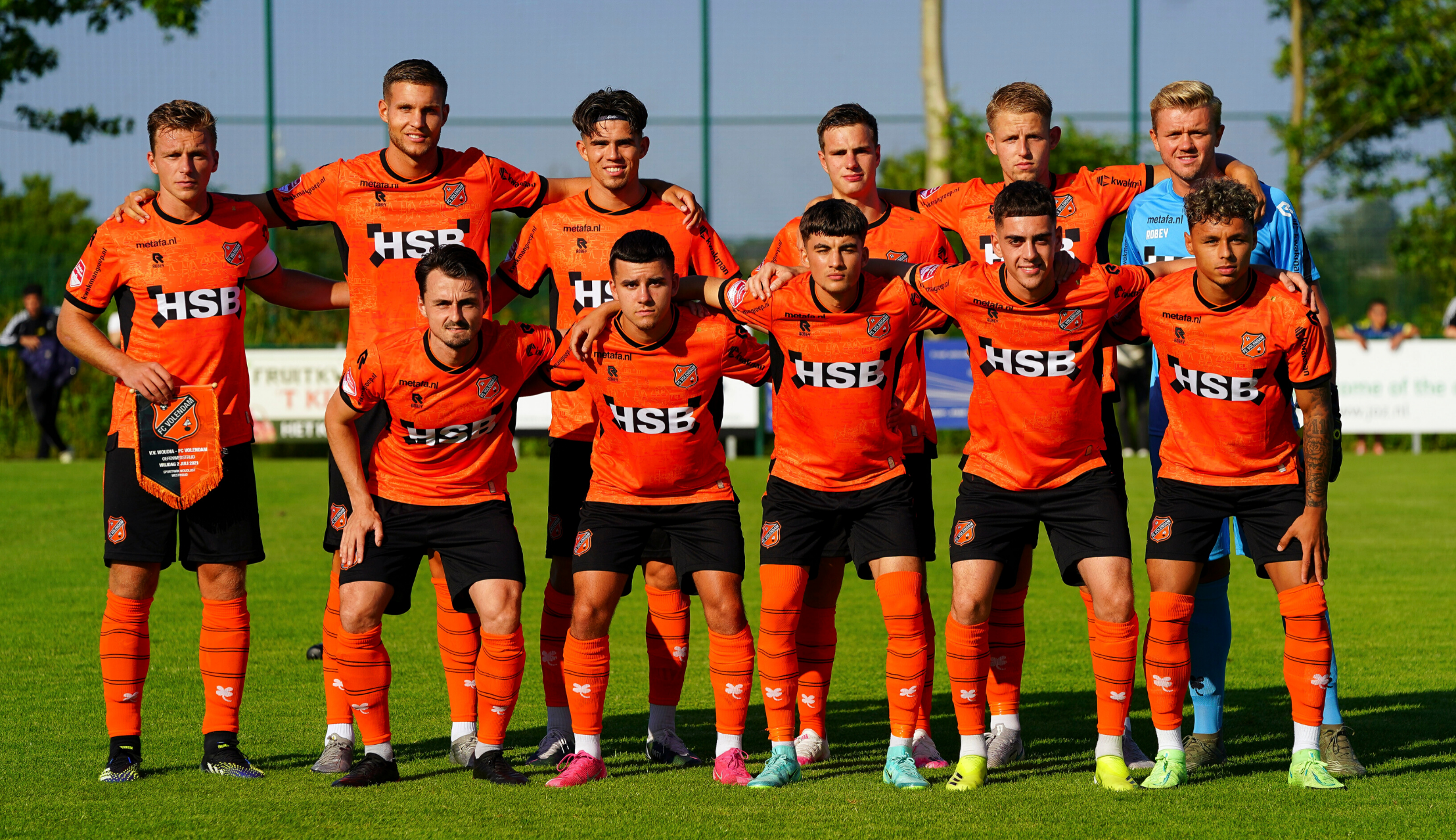 Thuistenue 21-22: nu verkrijgbaar in fanshop en webshop