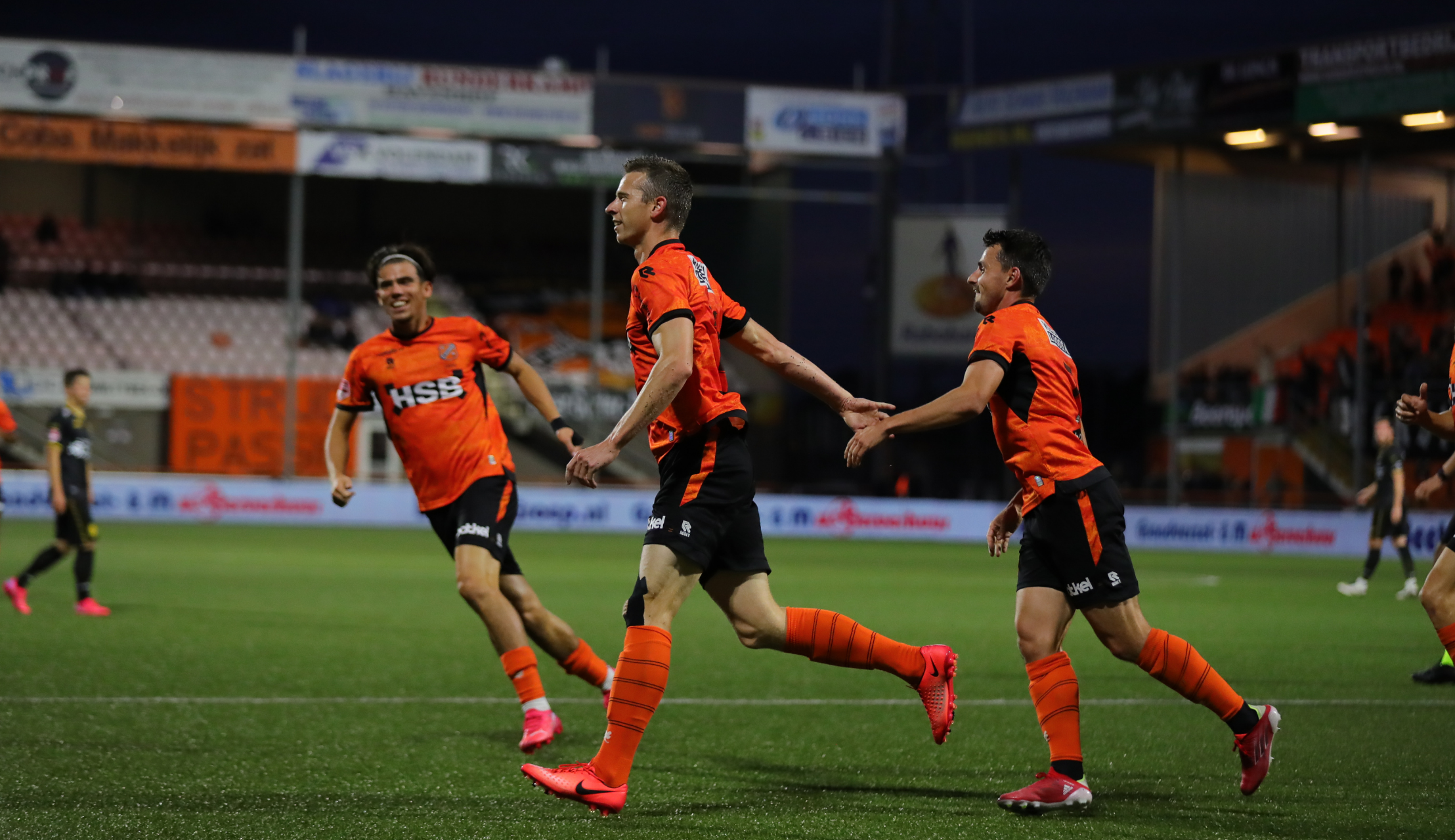 FC Volendam - Roda JC Kerkrade: 2 - 2 (1 - 0)