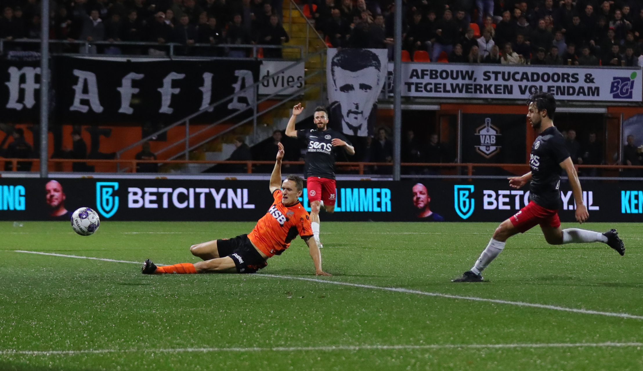 FC Volendam - Almere City FC: 3 - 2 (1 - 1)