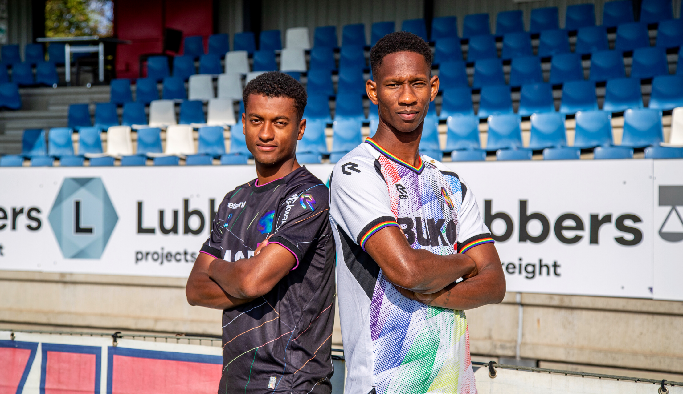 Wereldprimeur: FC Volendam en Telstar maken met regenboogtenue statement voor LHBTI-acceptatie