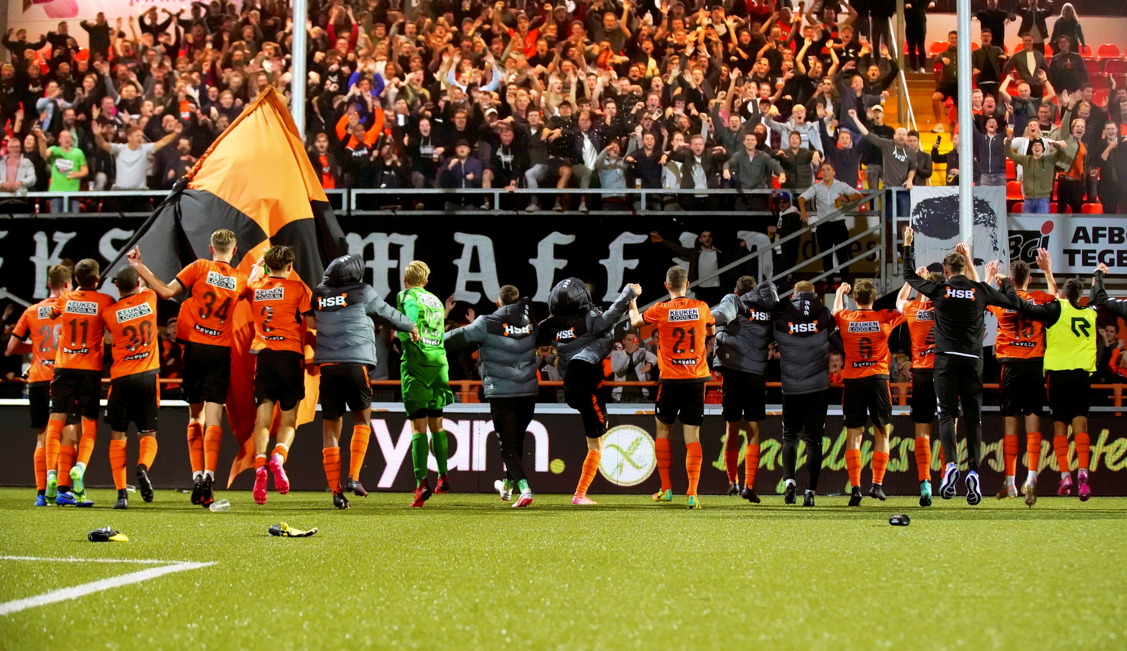 Geen publiek in voetbalstadions feitelijk bekeken in vier vragen