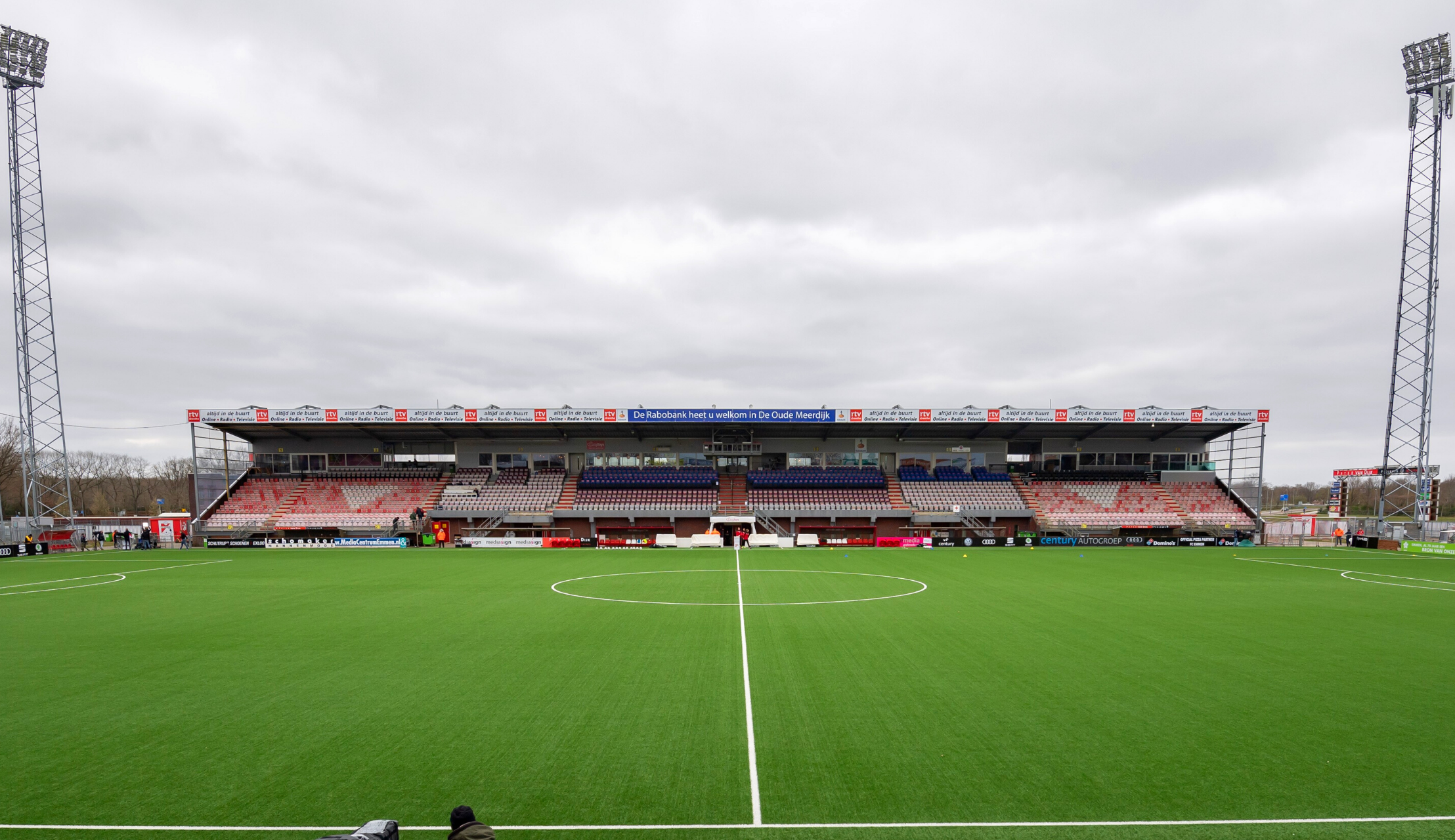 Topper tegen FC Emmen verplaatst naar maandag 14 maart