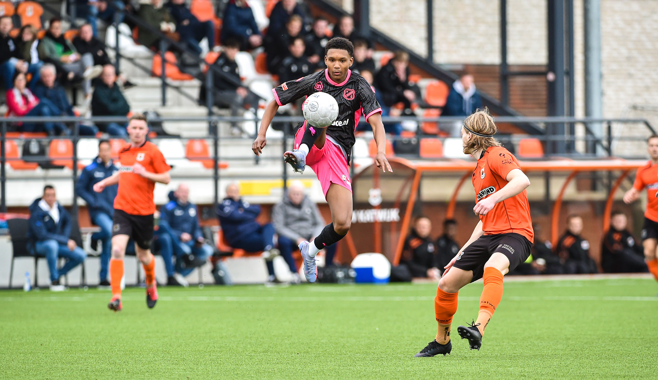 V.V. Katwijk - Jong FC Volendam: 3 - 2 (2 - 2)