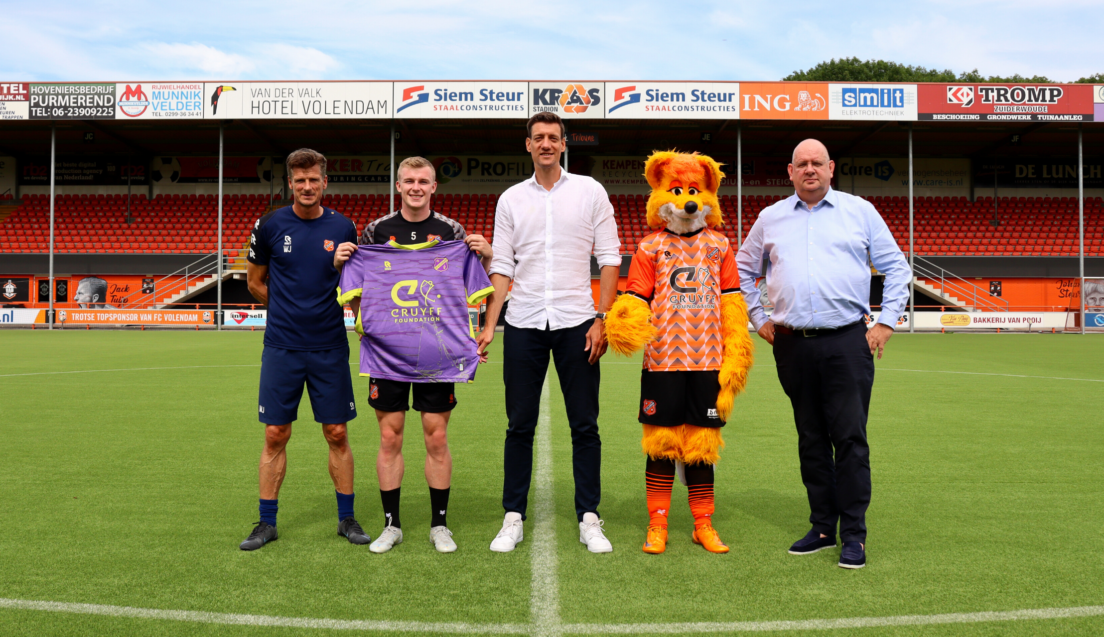 Johan Cruyff Foundation siert jeugdtenues FC Volendam