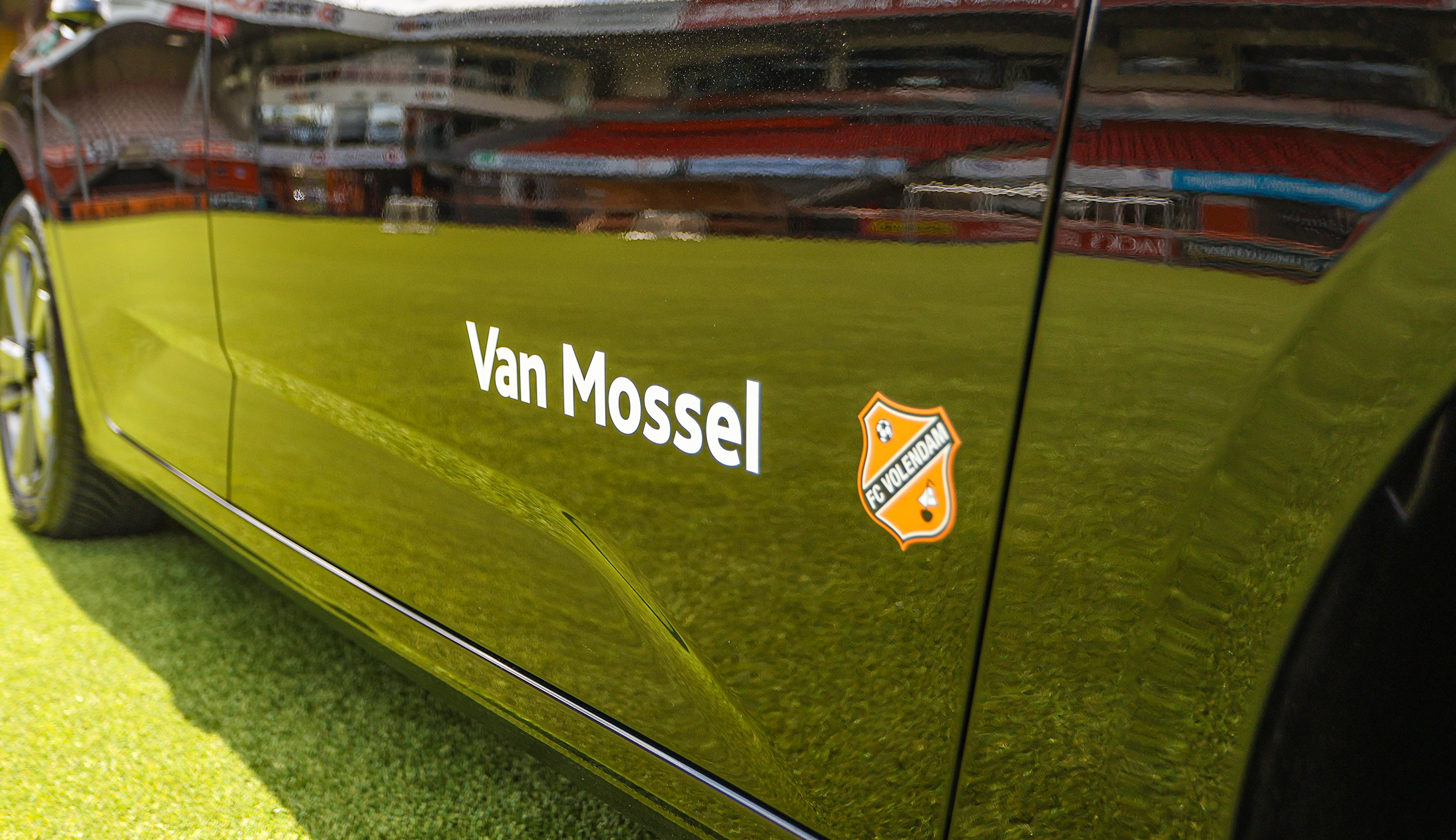 FC Volendam kiest voor duurzame toekomst met Van Mossel Automotive Groep