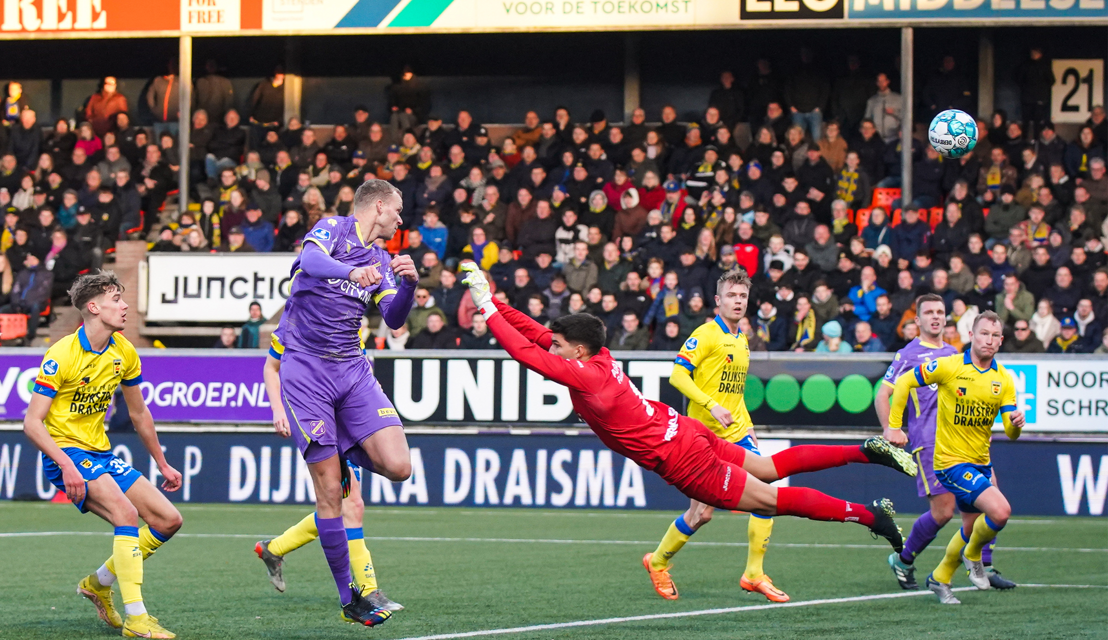 sc Cambuur - FC Volendam: 0 - 3 (0 - 2)