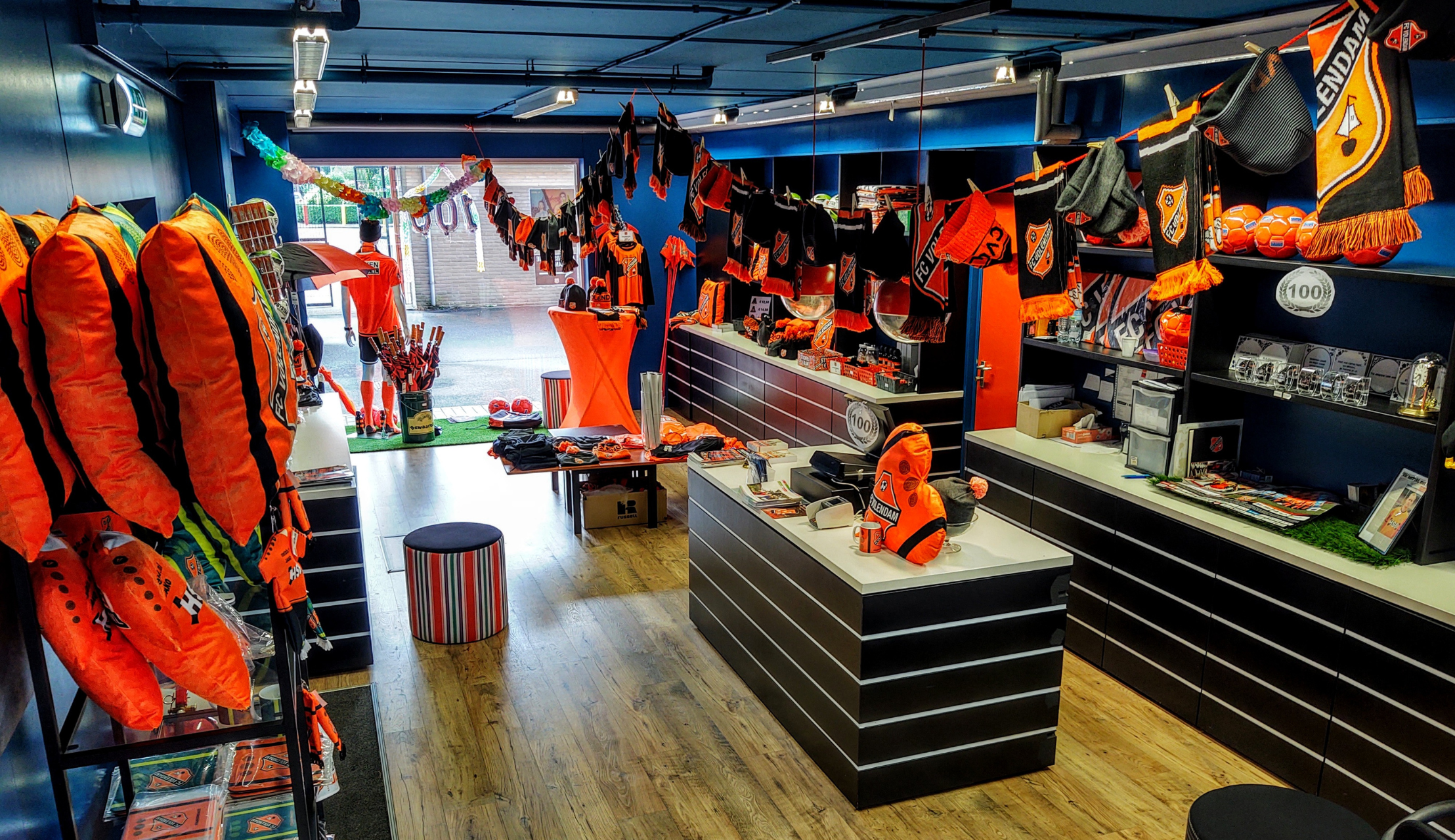 Fanshop zaterdag 25 mei gesloten