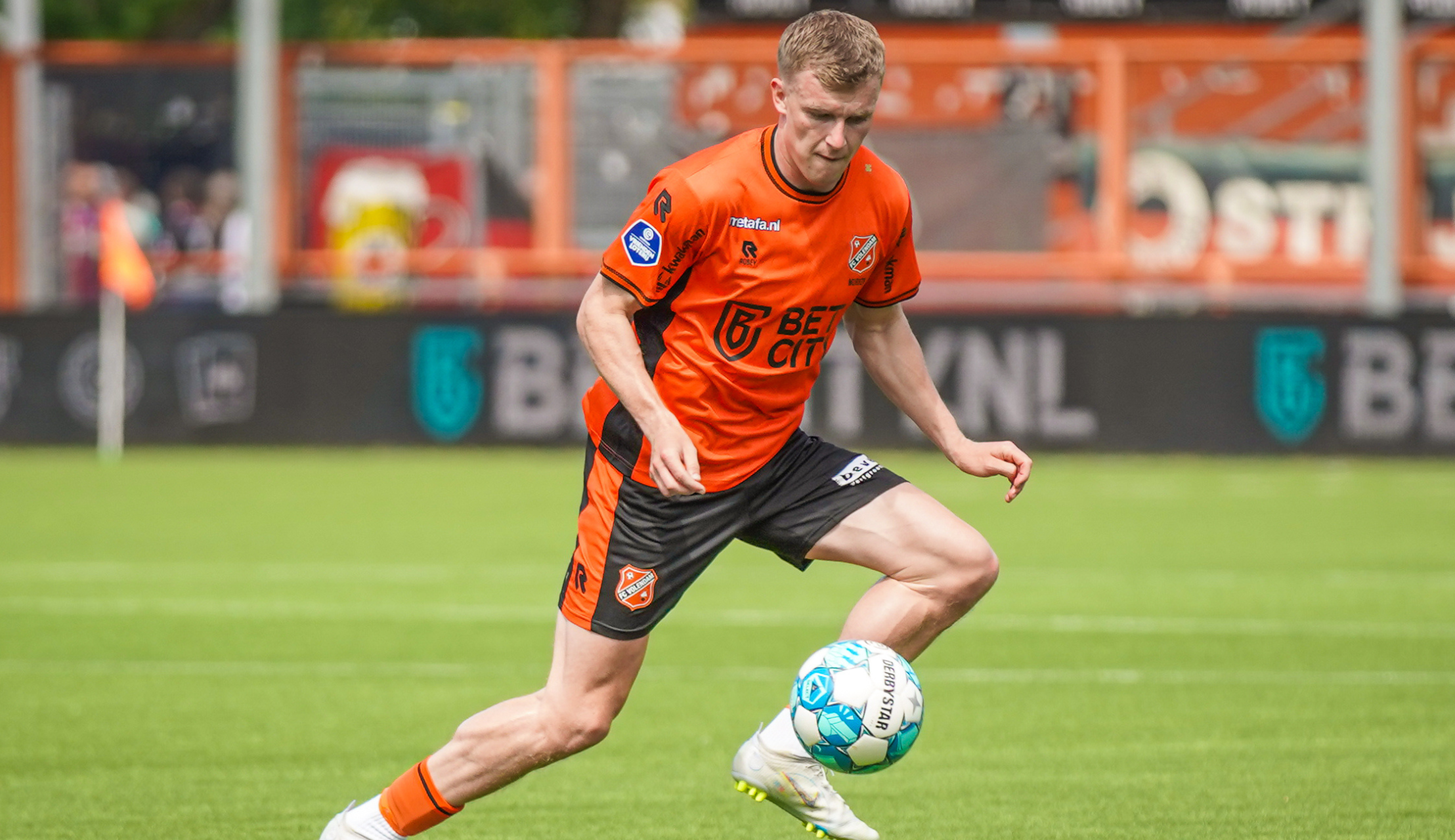 Derry John Murkin vertrekt naar Schalke 04