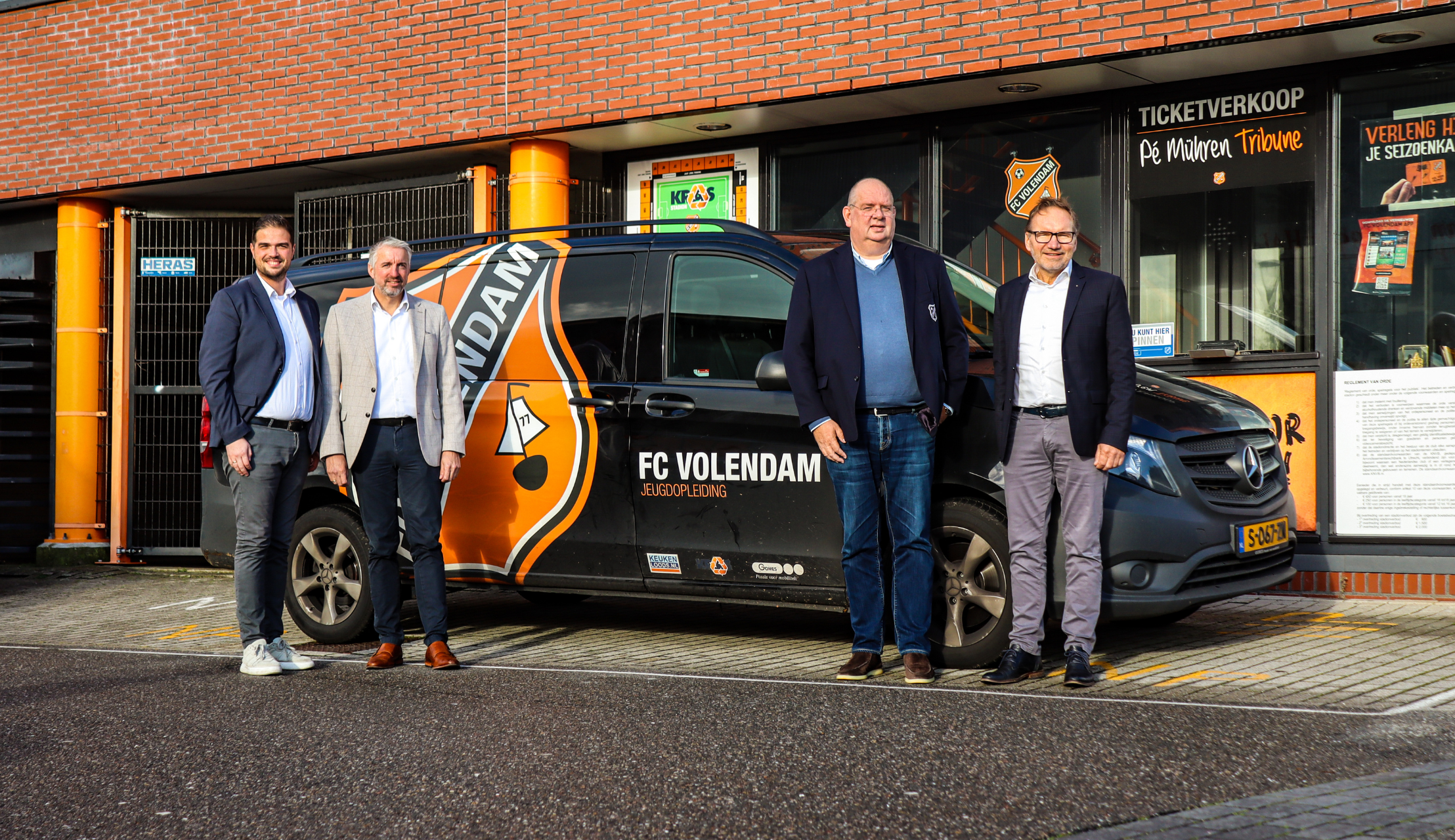 Gomes verlengt contract als sponsor jeugdvervoer FC Volendam