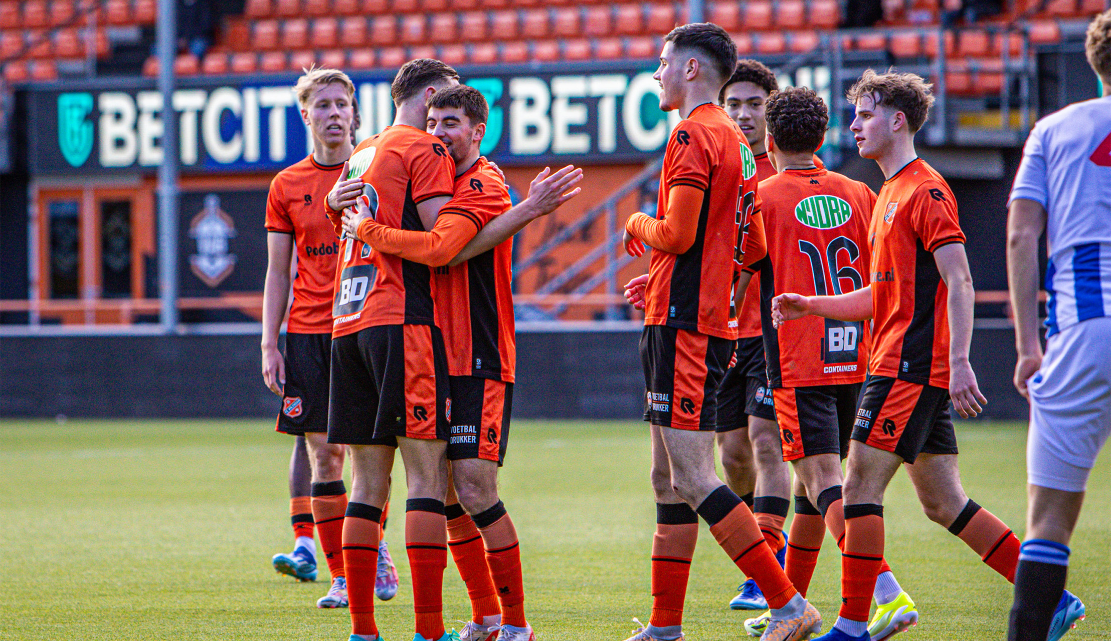 Jong FC Volendam - sc Heerenveen O21: 1 - 0 (0 - 0)