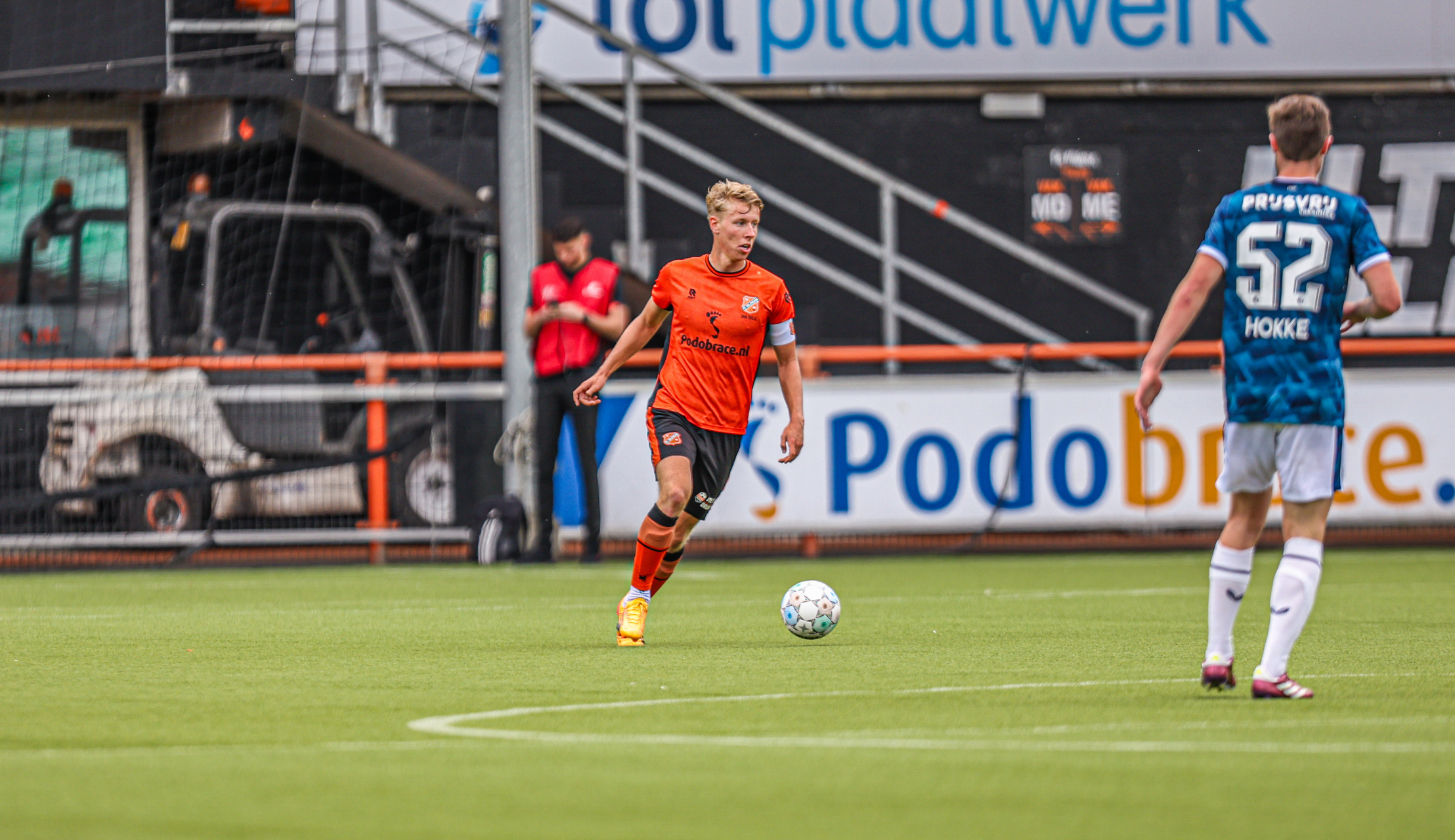 Billy van Duijl vervolgt carrière bij Jong AZ