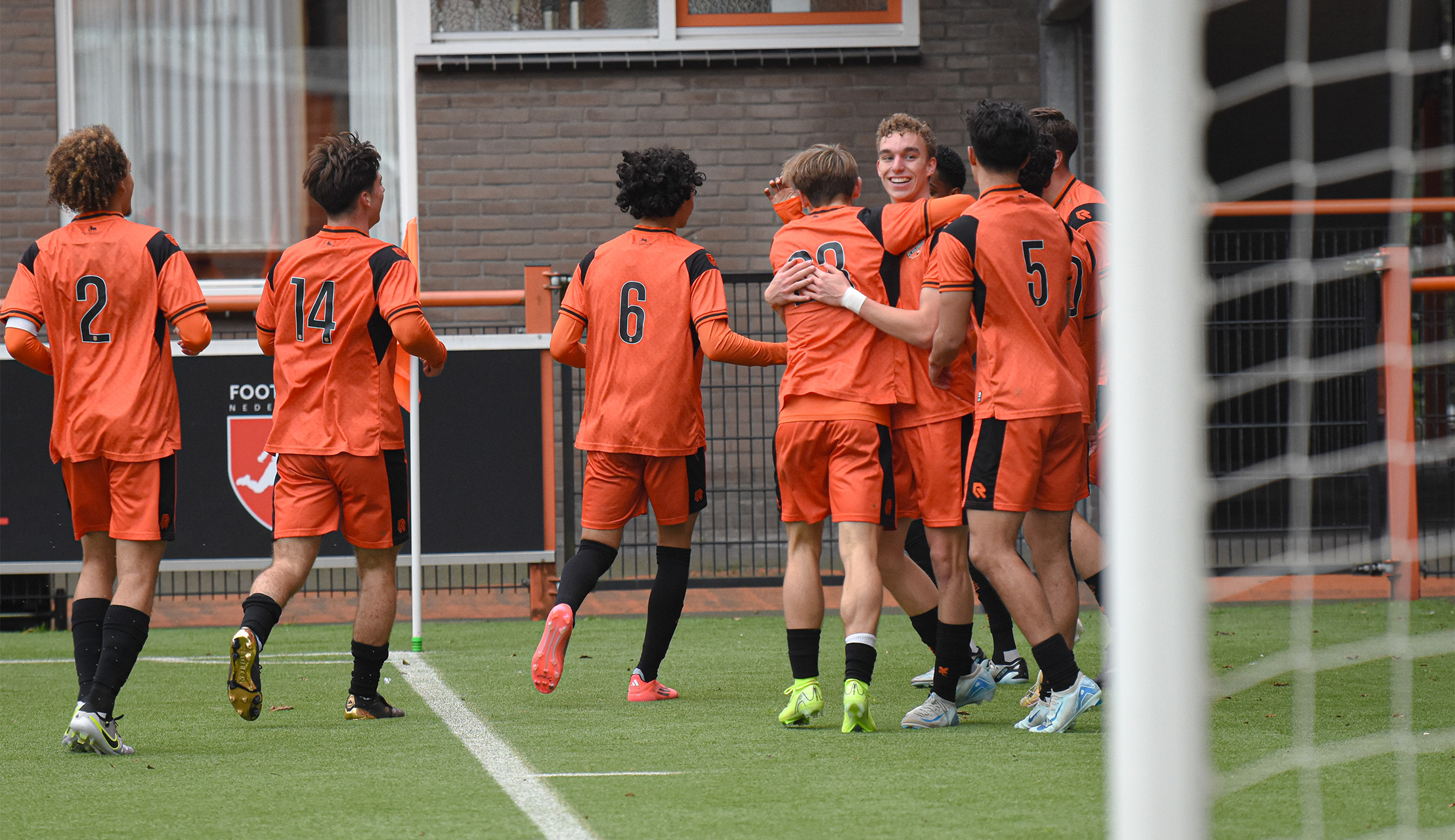 FC Volendam O19 - Almere City O19: 4 - 1 (0 - 0)