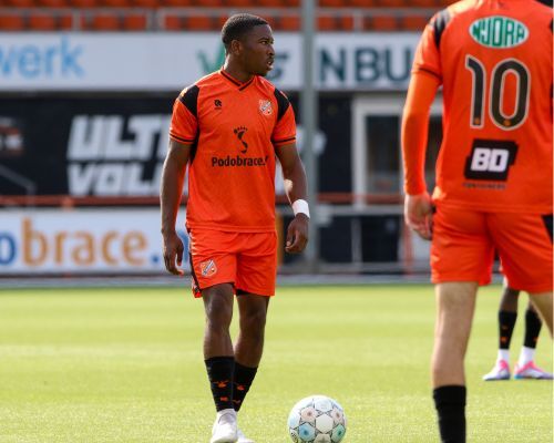 Jong FC Volendam voor het eerst ten onder na competitieherstart / Strijdend FC Volendam O19 net niet goed genoeg op Papendal
