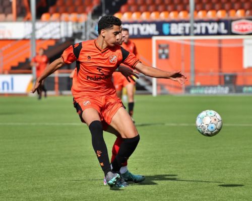 Jong FC Volendam komt tekort tegen N.E.C. Nijmegen O21 / sc Heerenveen O19 pakt winst in de allerlaatste seconde