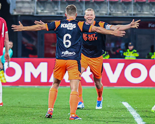 FC Volendam keert terug naar de Eredivisie na winst op Jong AZ