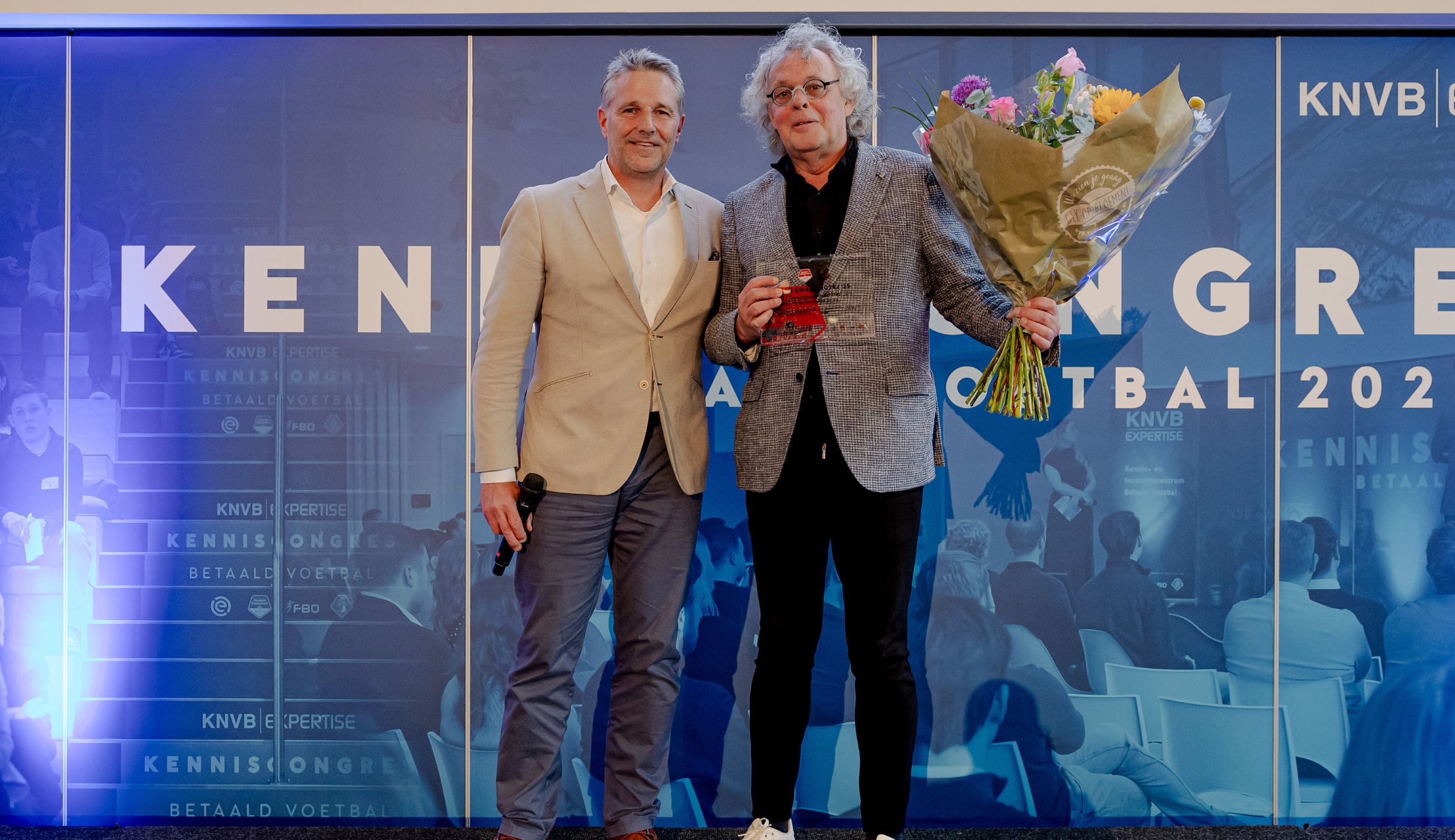 FC Volendam ontvangt Fan Award voor hoogste waardering stadionbezoek