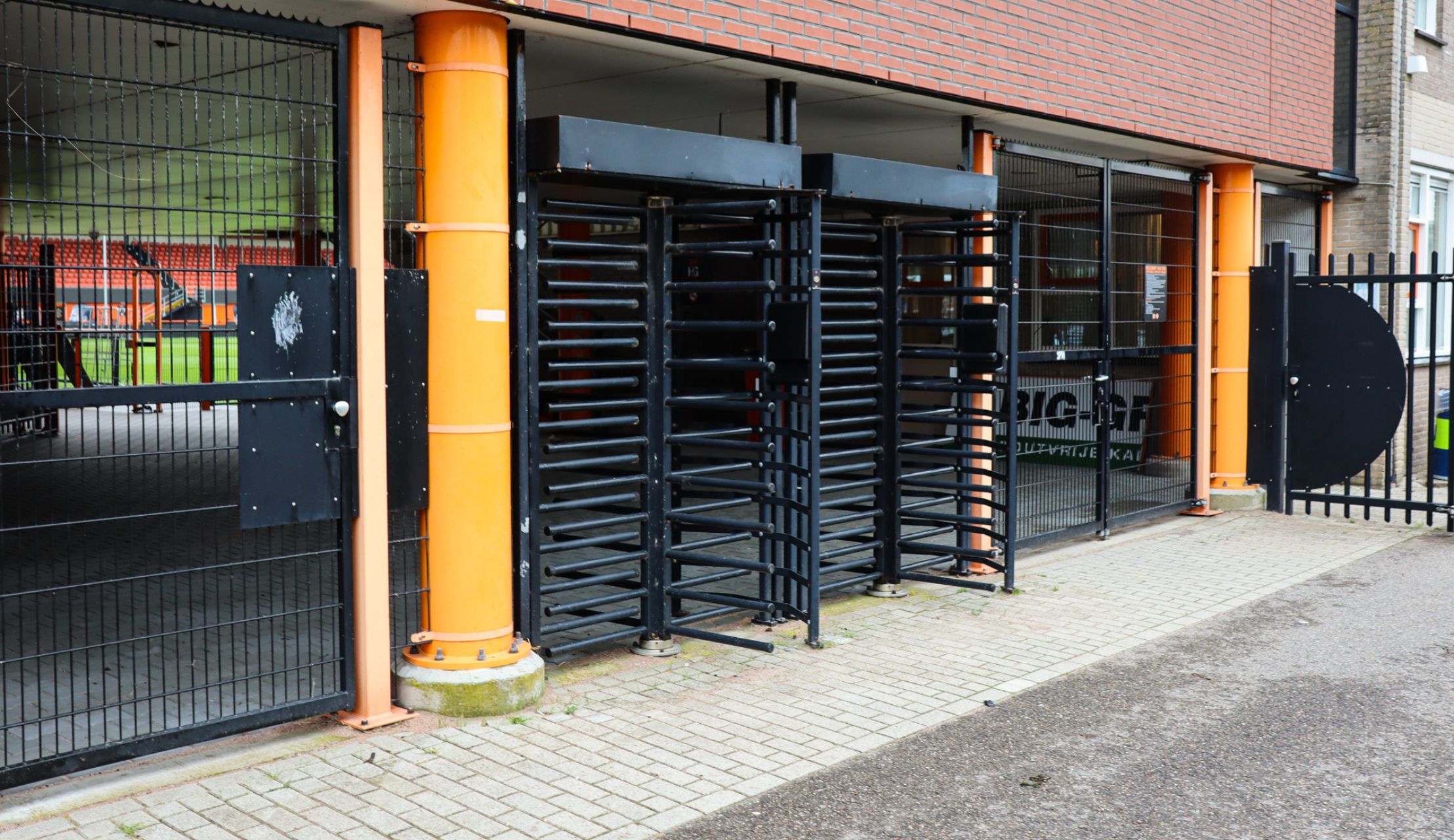 Tourniquets in gebruik bij Kras Stadion vanaf Excelsior-thuis