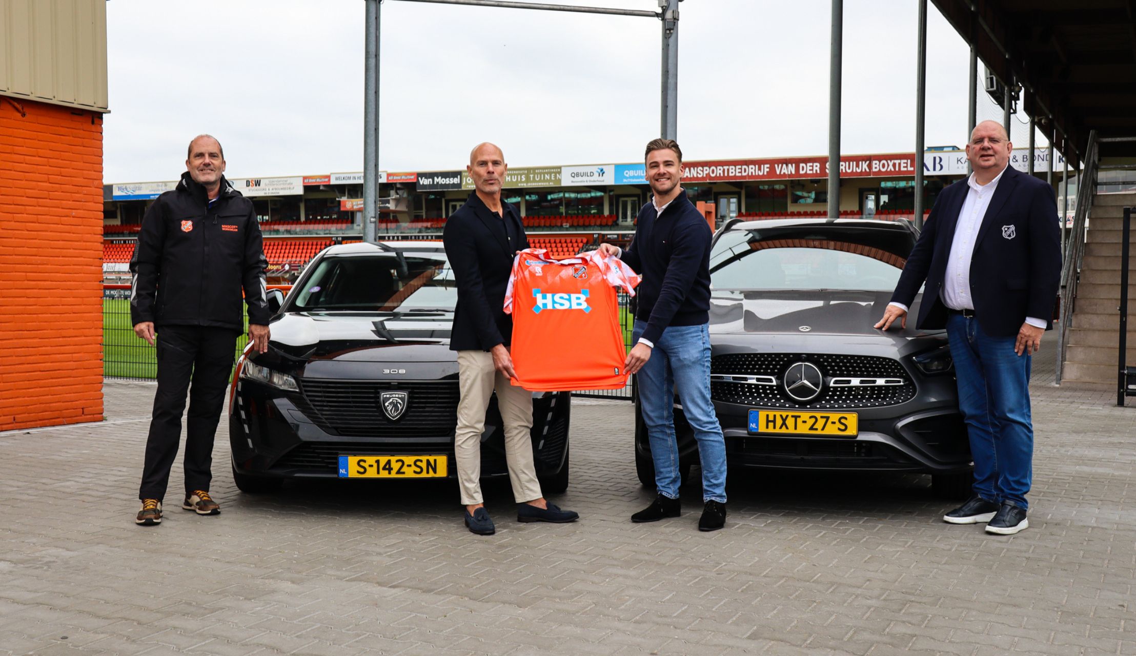 Van Mossel blijft aan als autopartner van FC Volendam