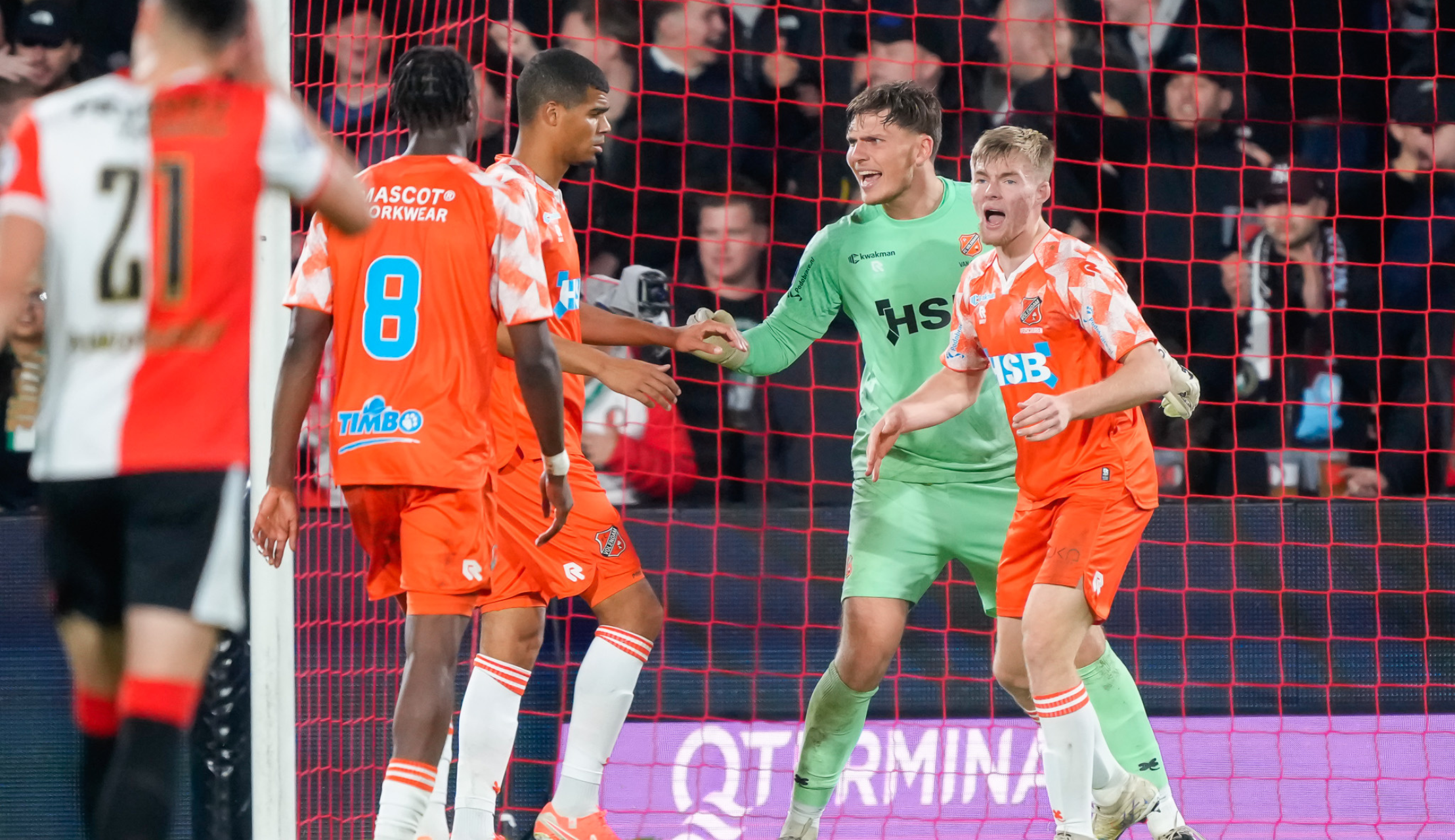 Feyenoord - FC Volendam: 3 - 1 (2 - 0)