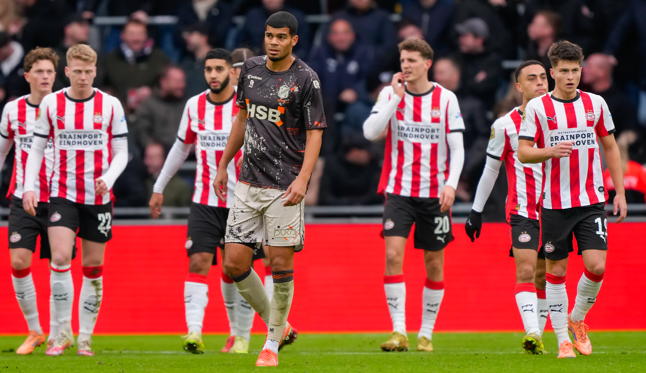 PSV - FC Volendam: 3 - 0 (2 - 0)