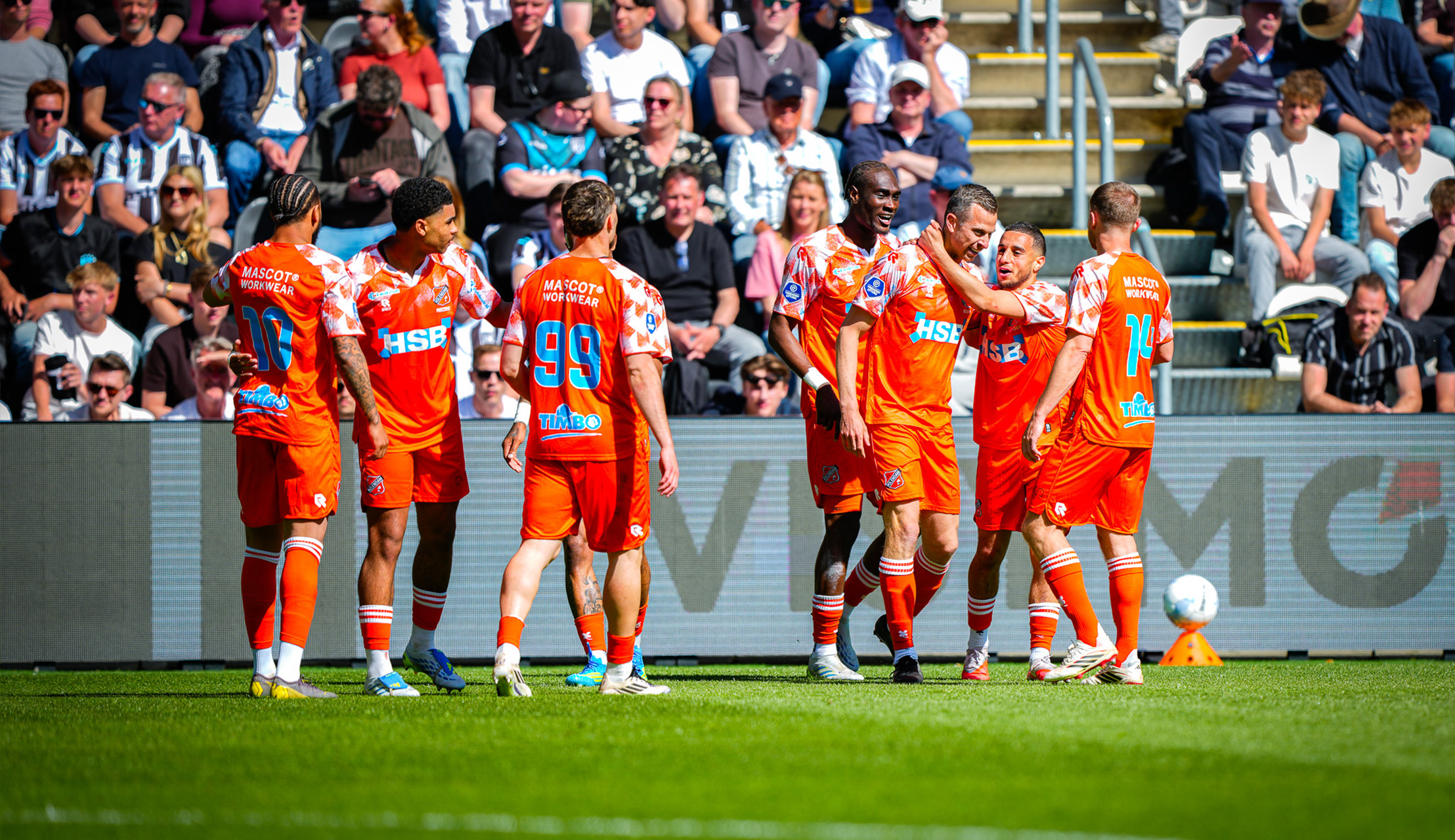 Heracles Almelo - FC Volendam: 0 - 2 (0 - 0)