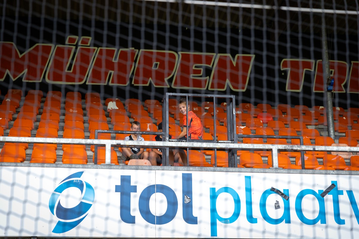 De eerste fans zijn er klaar voor!