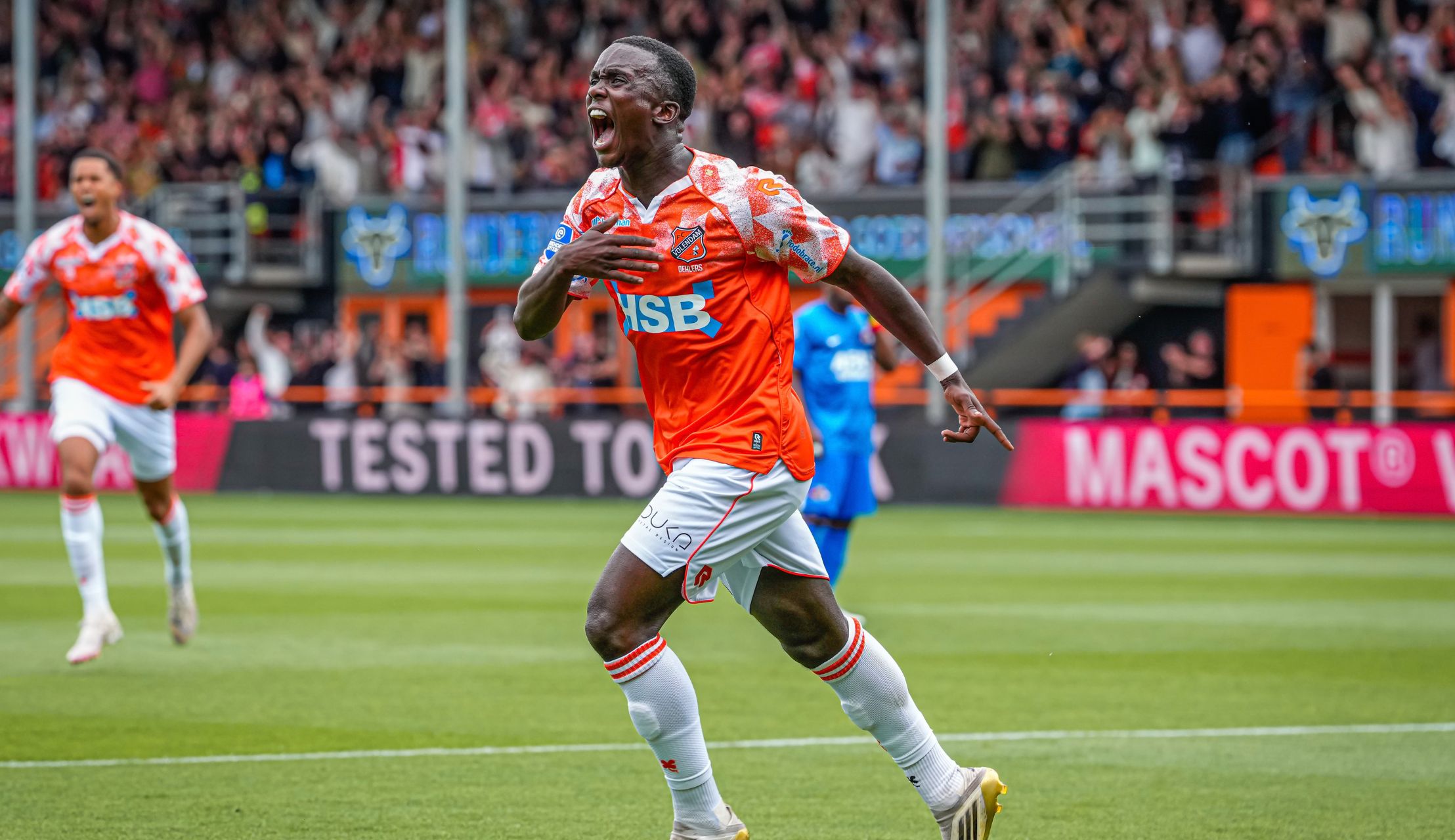 Oud-spelers nemen afscheid voorafgaand aan duel tegen VVV-Venlo