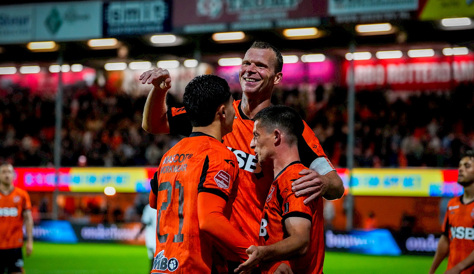 Liveblog: Blondeau en Veerman schieten FC Volendam langs Vitesse
