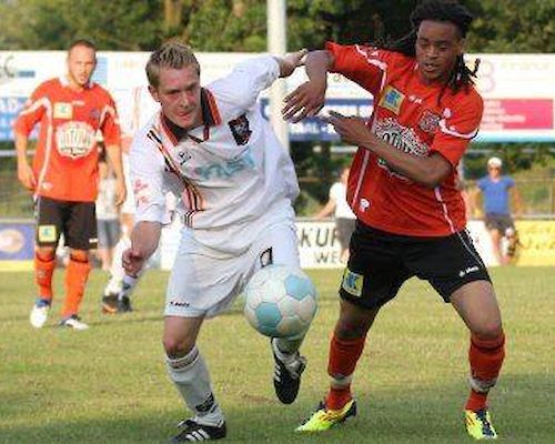 FC Volendam scoort er lustig op los (update: foto's)