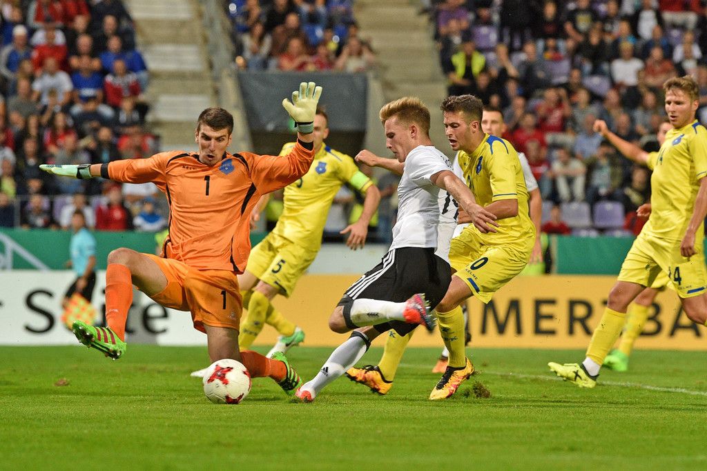 Visar Bekaj op stage bij FC Volendam