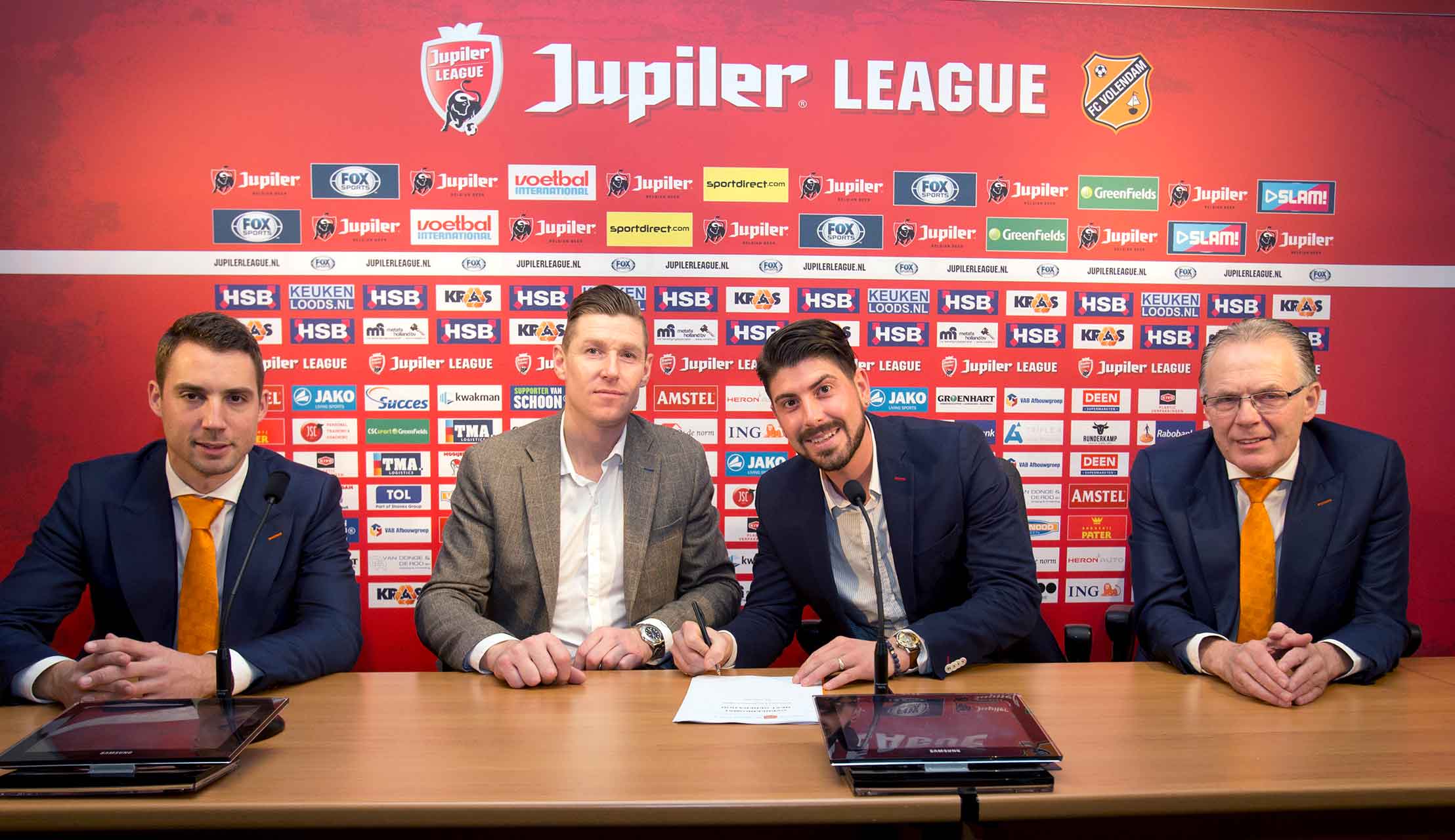 Restaurant & Partycentrum AMVO en FC Volendam ondertekenen sponsorcontract