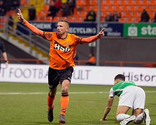 FC Dordrecht speelbal van oppermachtig FC Volendam