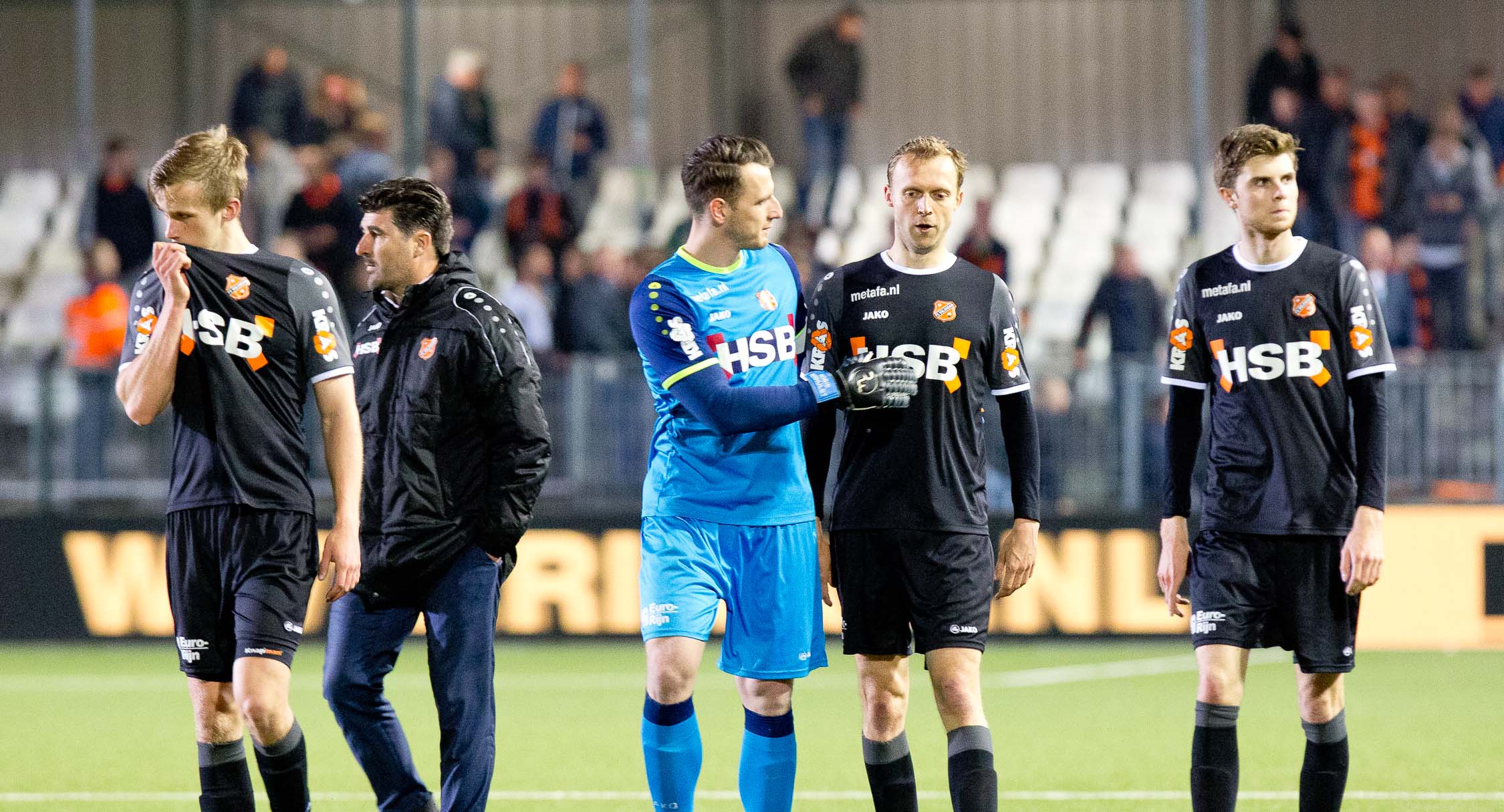 Almere City FC - FC Volendam, zaterdag 28 april 19:45 uur