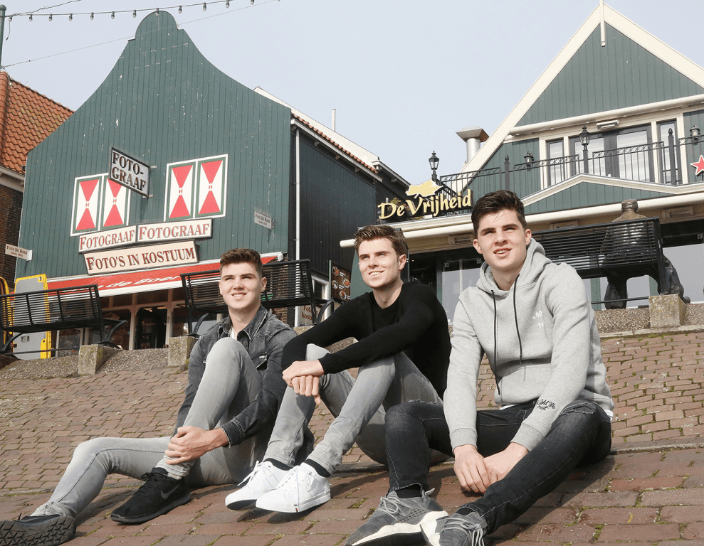 Jari, Gerry en Dion Vlak hopen ooit samen in FC Volendam 1 te spelen