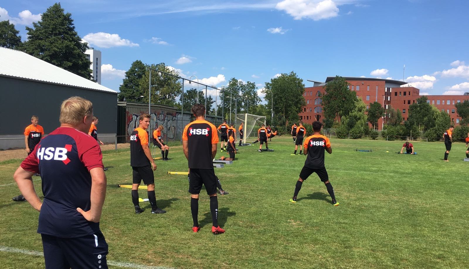 Selectie werkt zich in het zweet in Tiel
