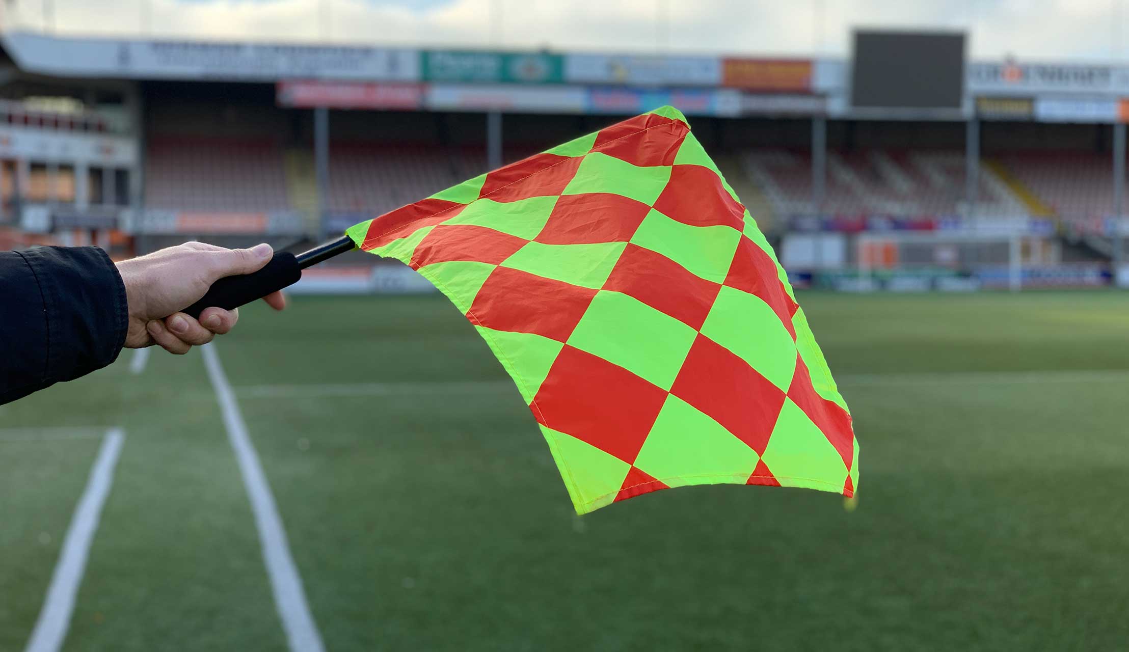 Jeugdopleiding (FC Volendam O19) zoekt assistent-scheidsrechter voor na de winterstop