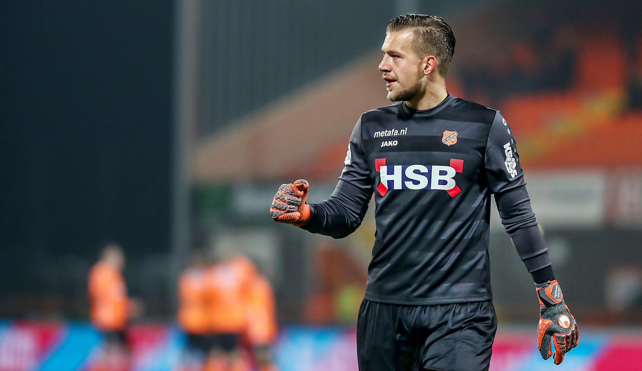 Update blessure Mitchel Michaelis; operatie geslaagd
