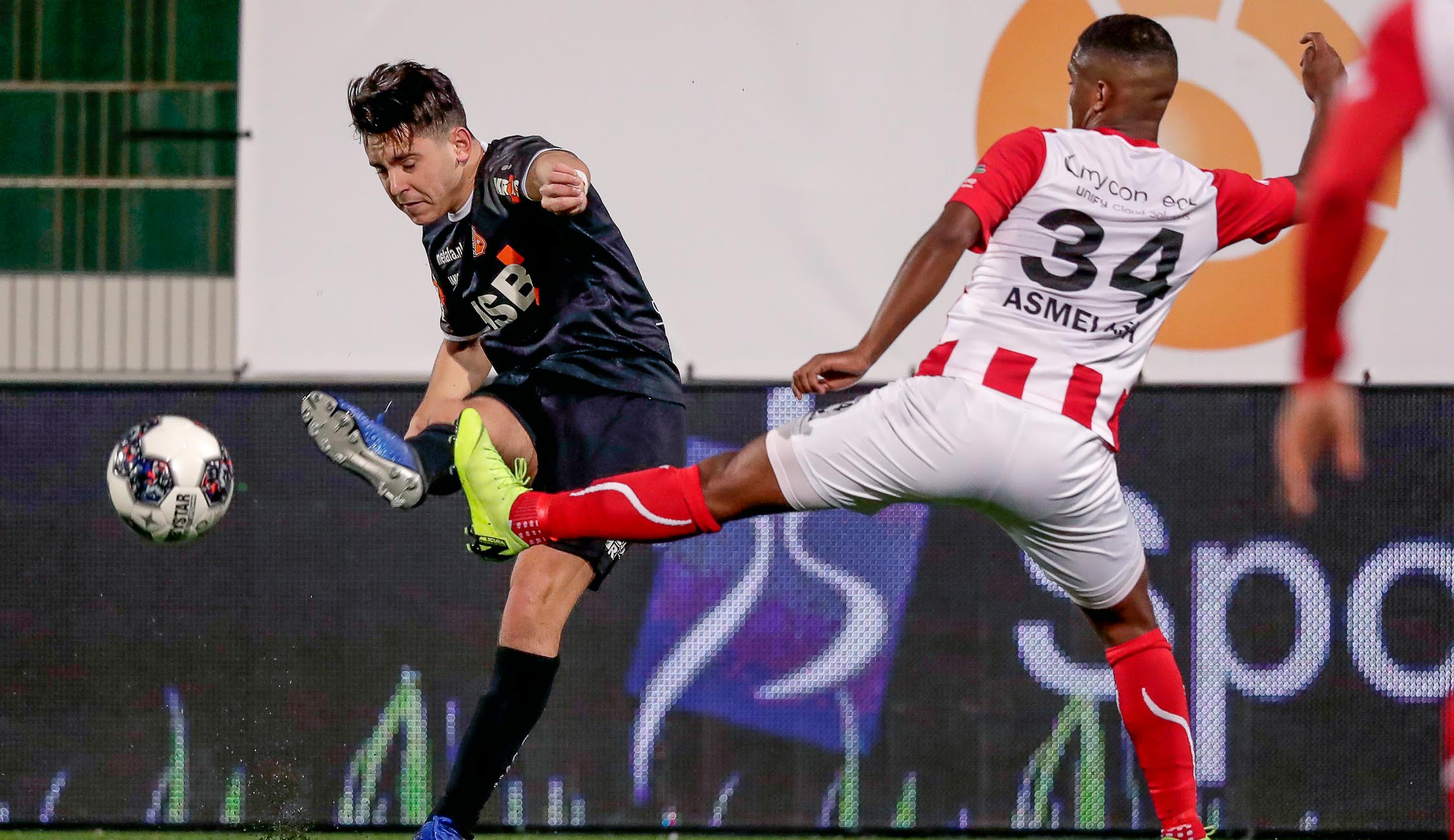 TOP Oss - FC Volendam: 0 - 0