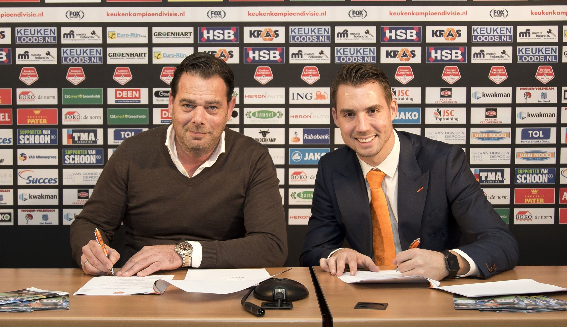FC Volendam en Voetbaldrukker ondertekenen driejarige samenwerking