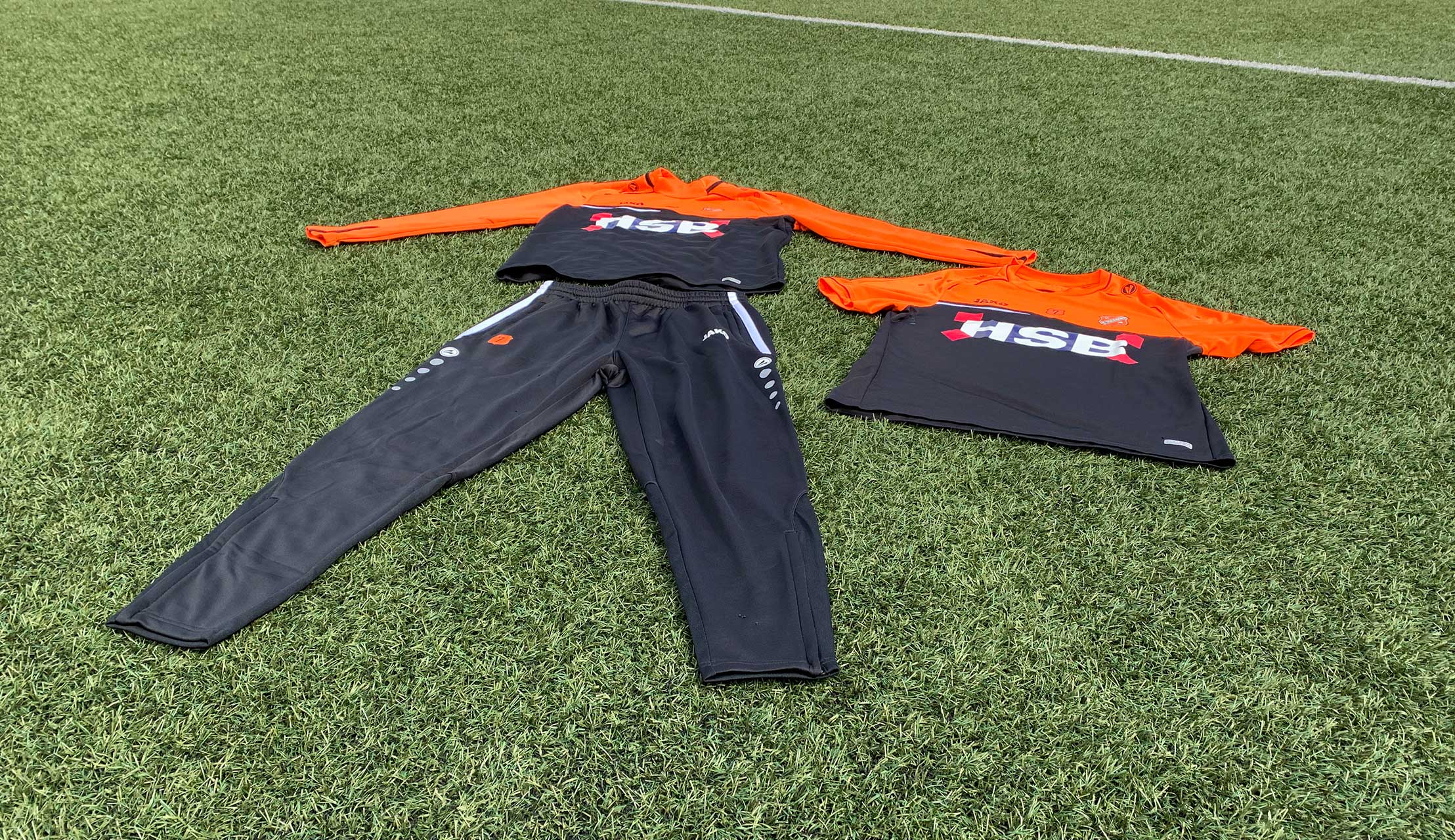 Trainingspakken 2018/19 nu te koop in de fanshop